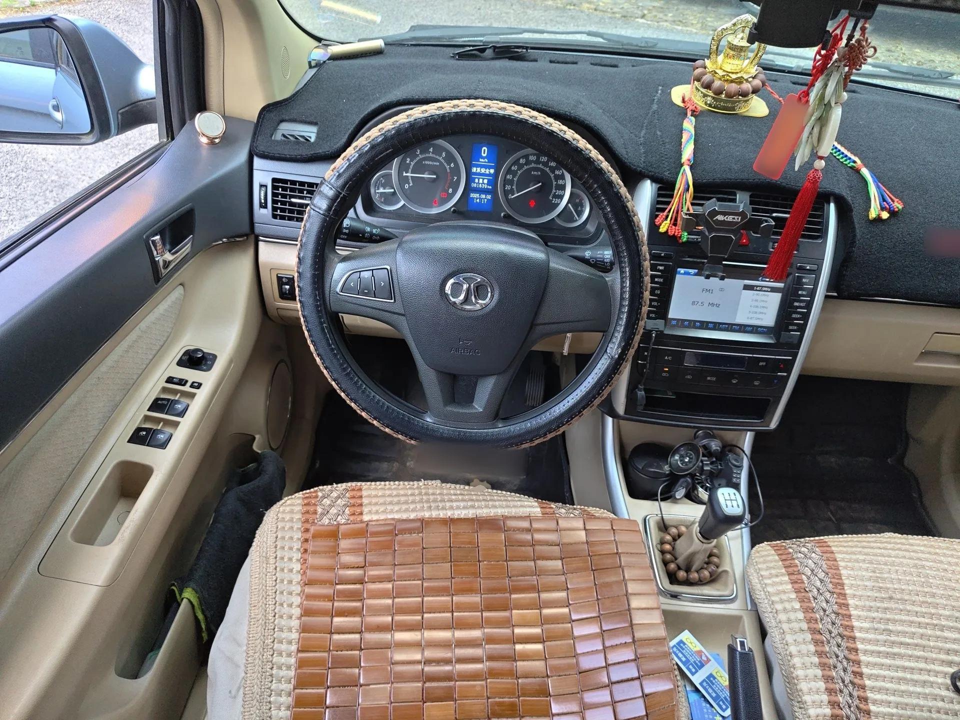 BAIC E Series 2012 Hatchback 1.5L Manual Leshang Version — миниатюра 11
