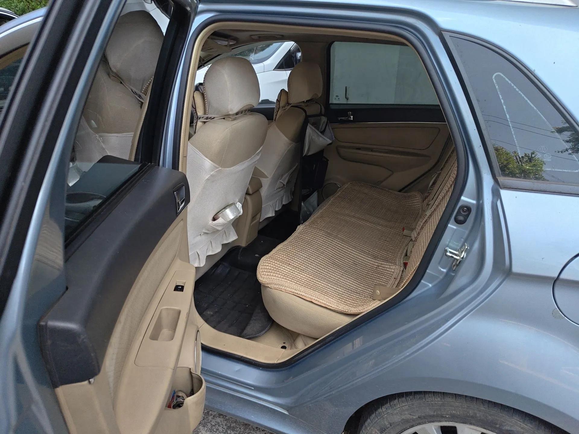 BAIC E Series 2012 Hatchback 1.5L Manual Leshang Version — миниатюра 18