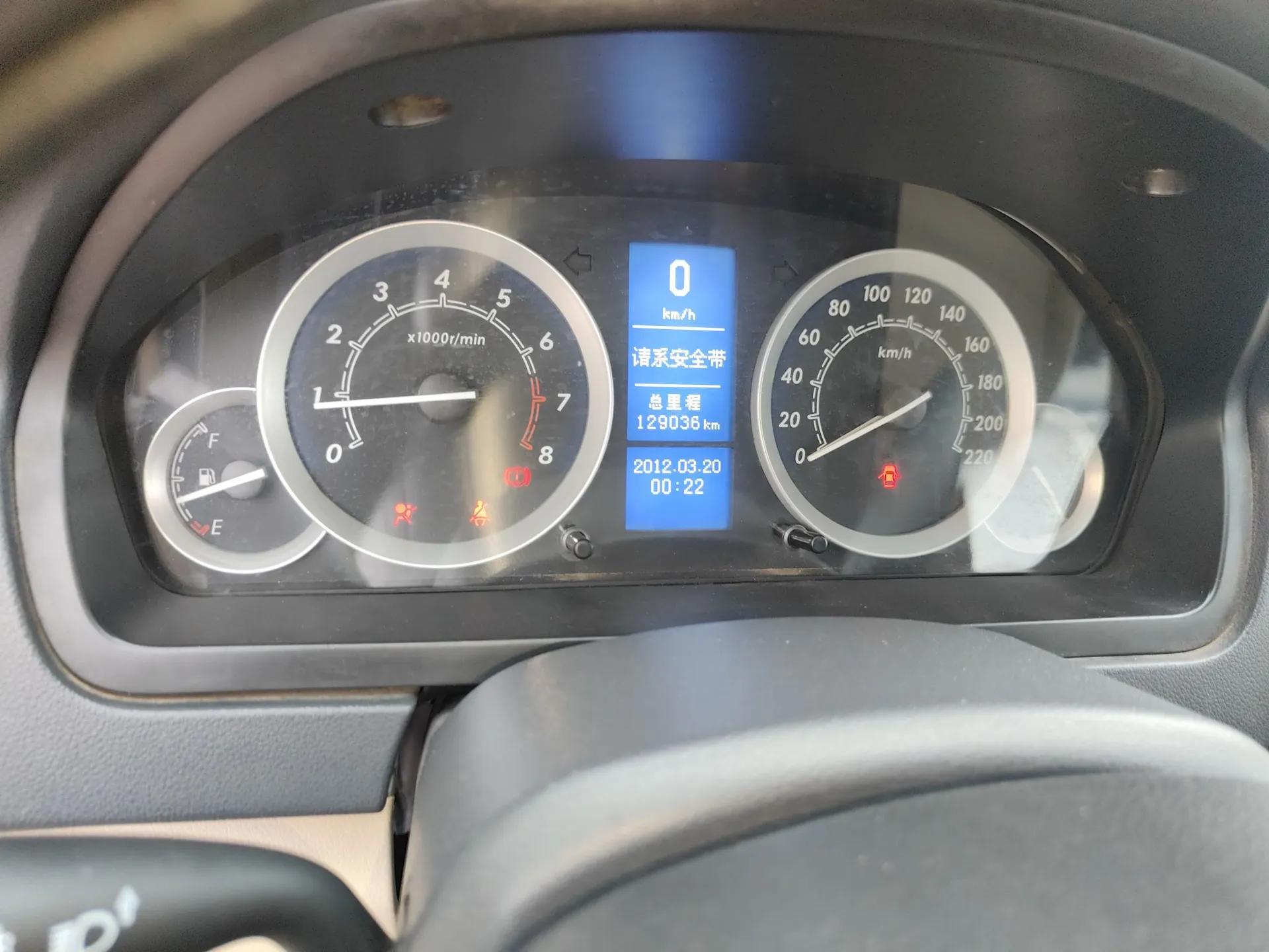 BAIC E Series 2012 Hatchback 1.5L Manual Leshang Version — миниатюра 13