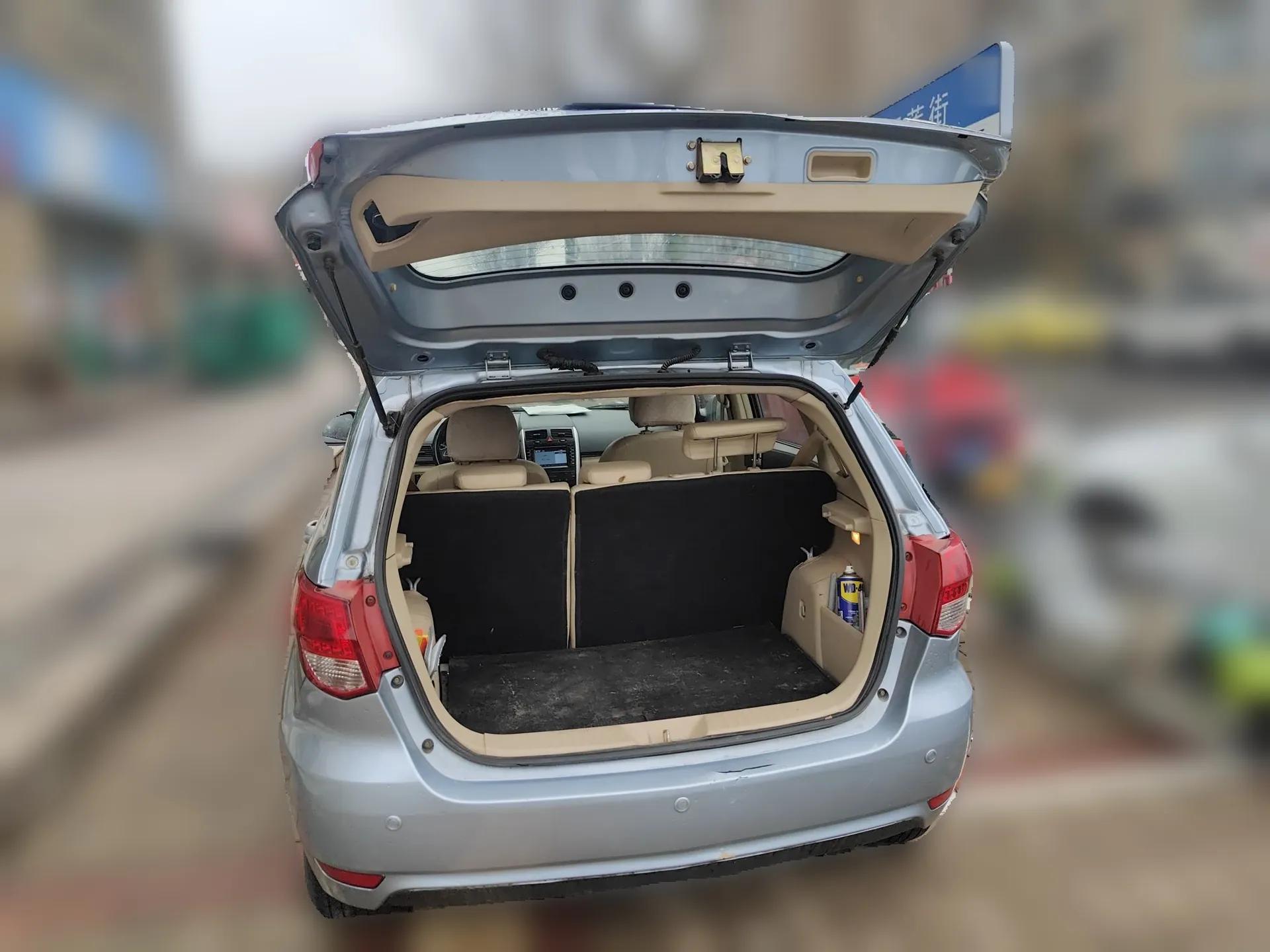 BAIC E Series 2012 Hatchback 1.5L Manual Leshang Version — миниатюра 20