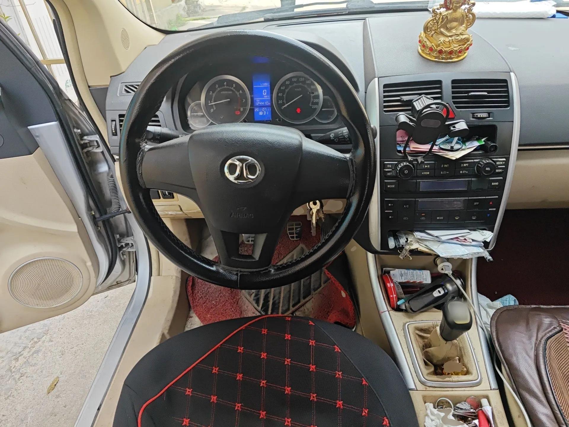 BAIC E Series 2013 Sedan 1.3L Manual Special Offer Edition — миниатюра 11