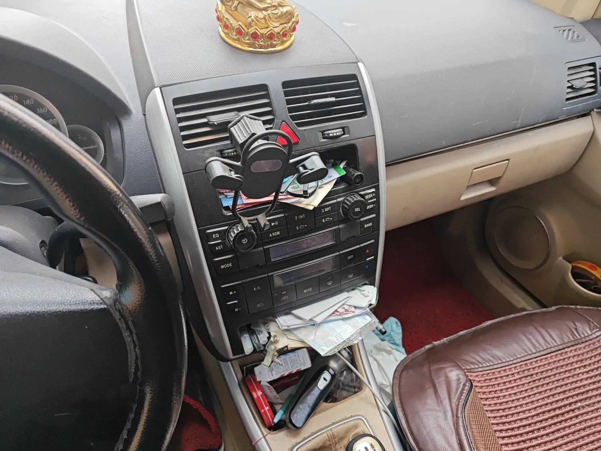 BAIC E Series 2013 Sedan 1.3L Manual Special Offer Edition — миниатюра 14