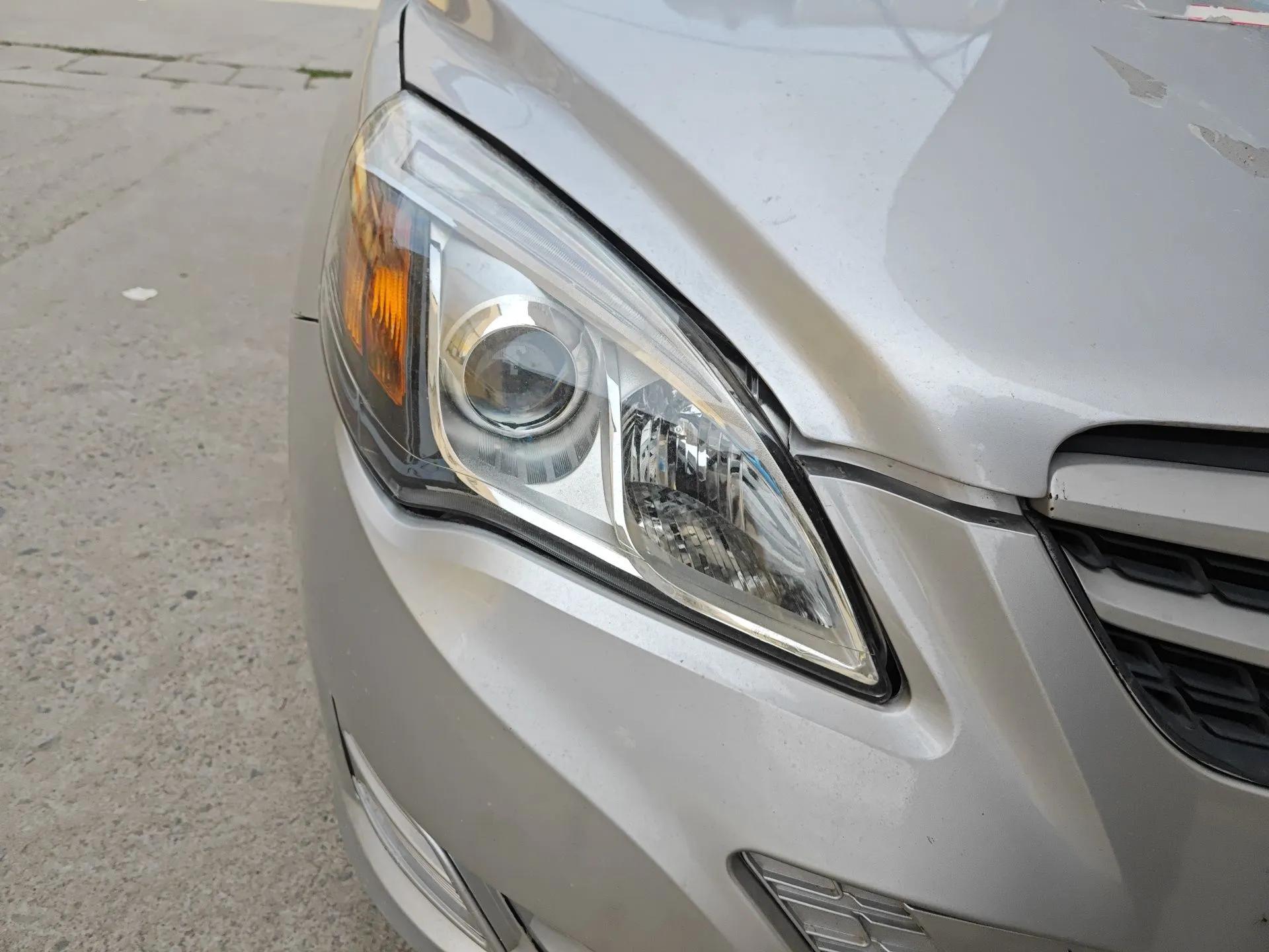 BAIC E Series 2013 Sedan 1.3L Manual Special Offer Edition — миниатюра 7