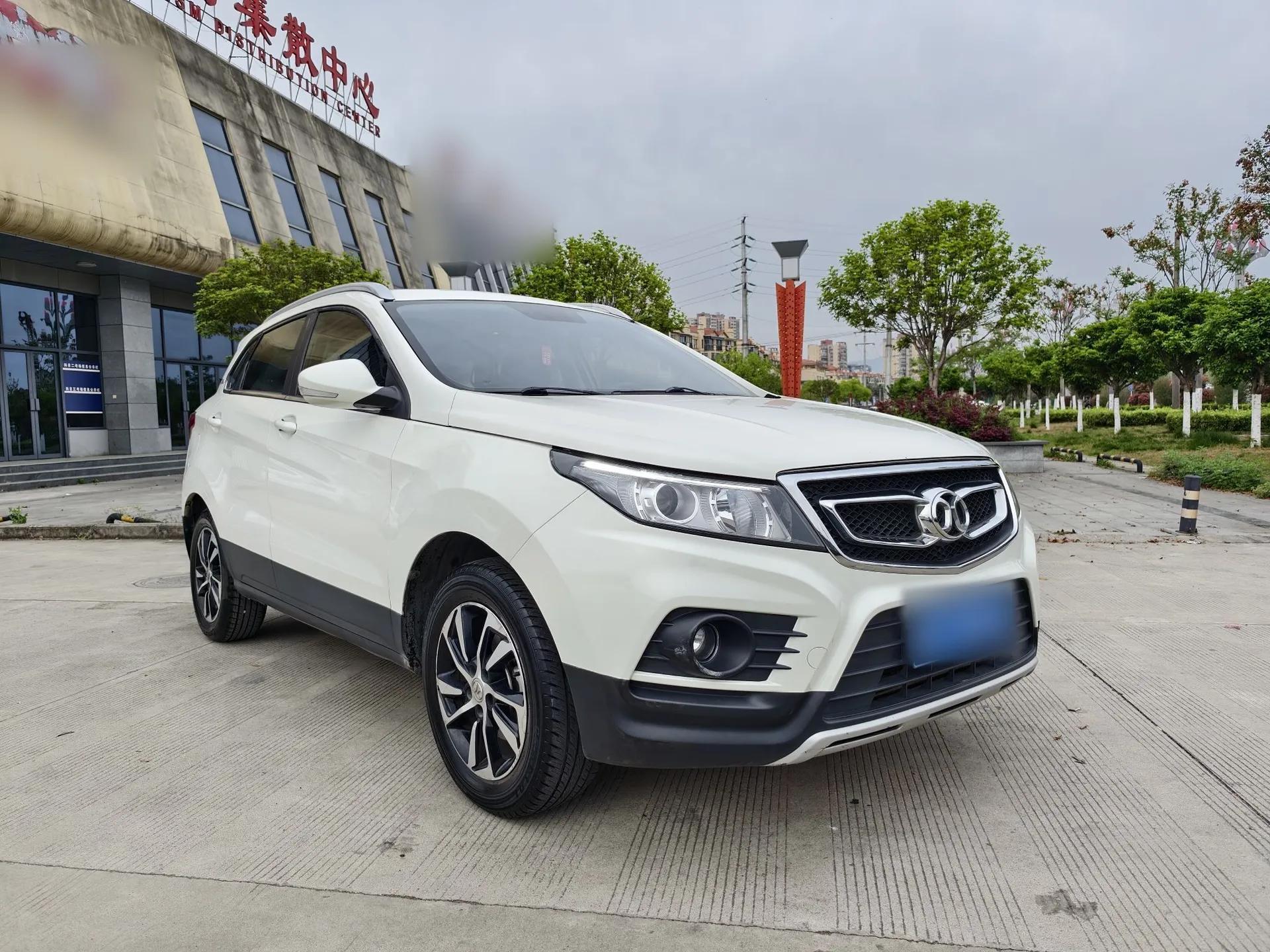 BAIC Senova X55 2016 1.5T CVT Elite Edition — миниатюра 4