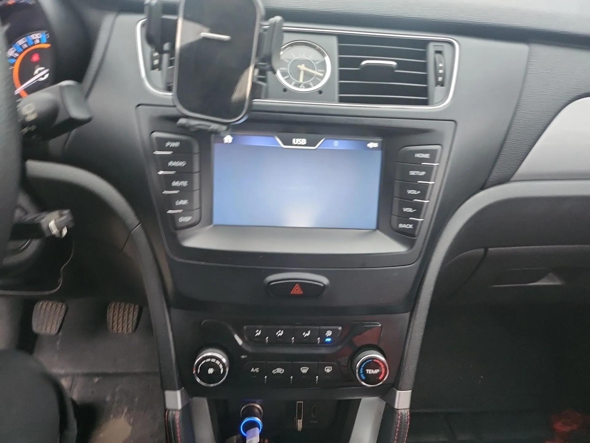 BAIC Senova X55 2016 1.5L Manual Comfort Version — миниатюра 14