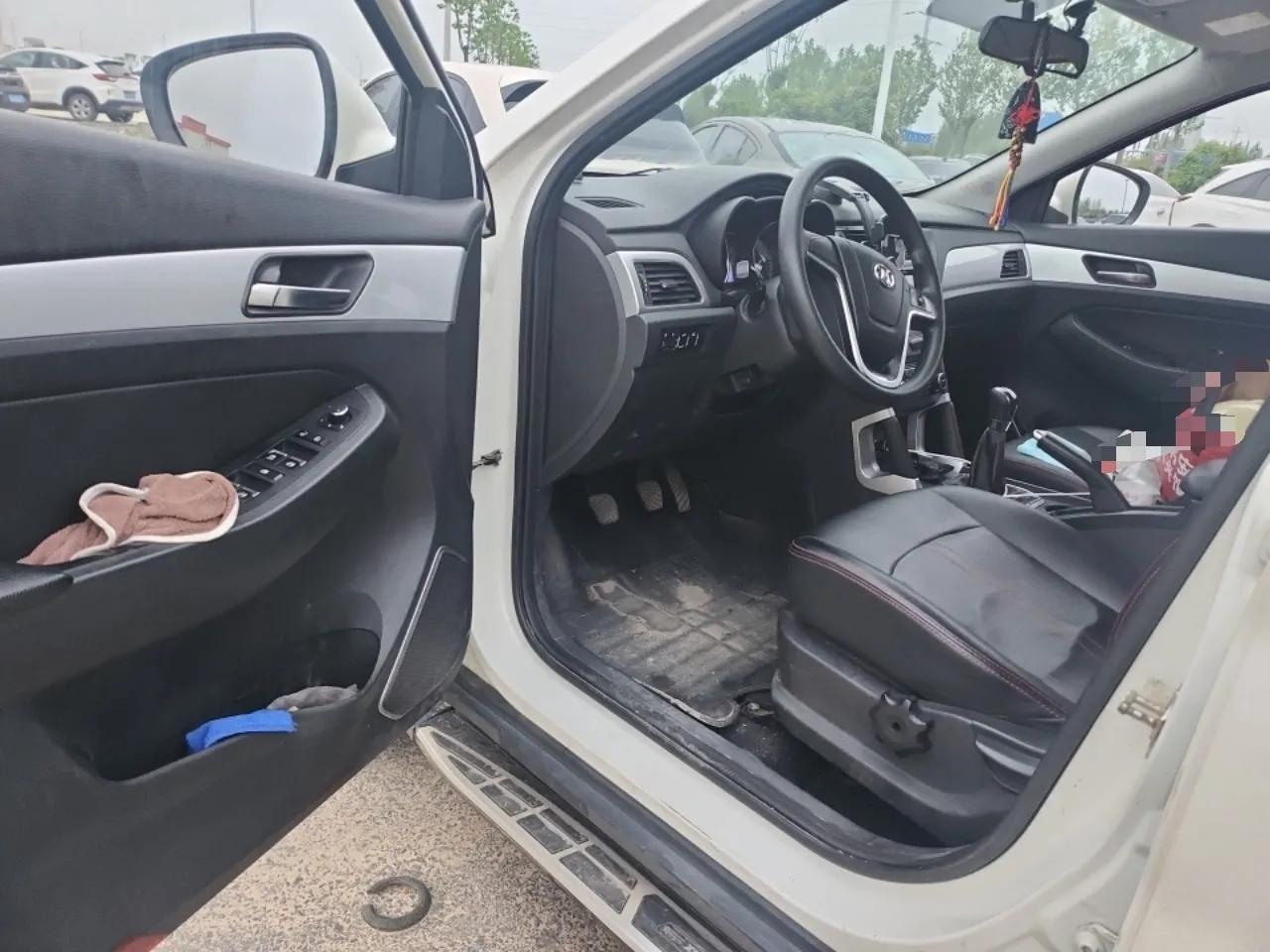 BAIC Senova X55 2016 1.5L Manual Comfort Version — миниатюра 17