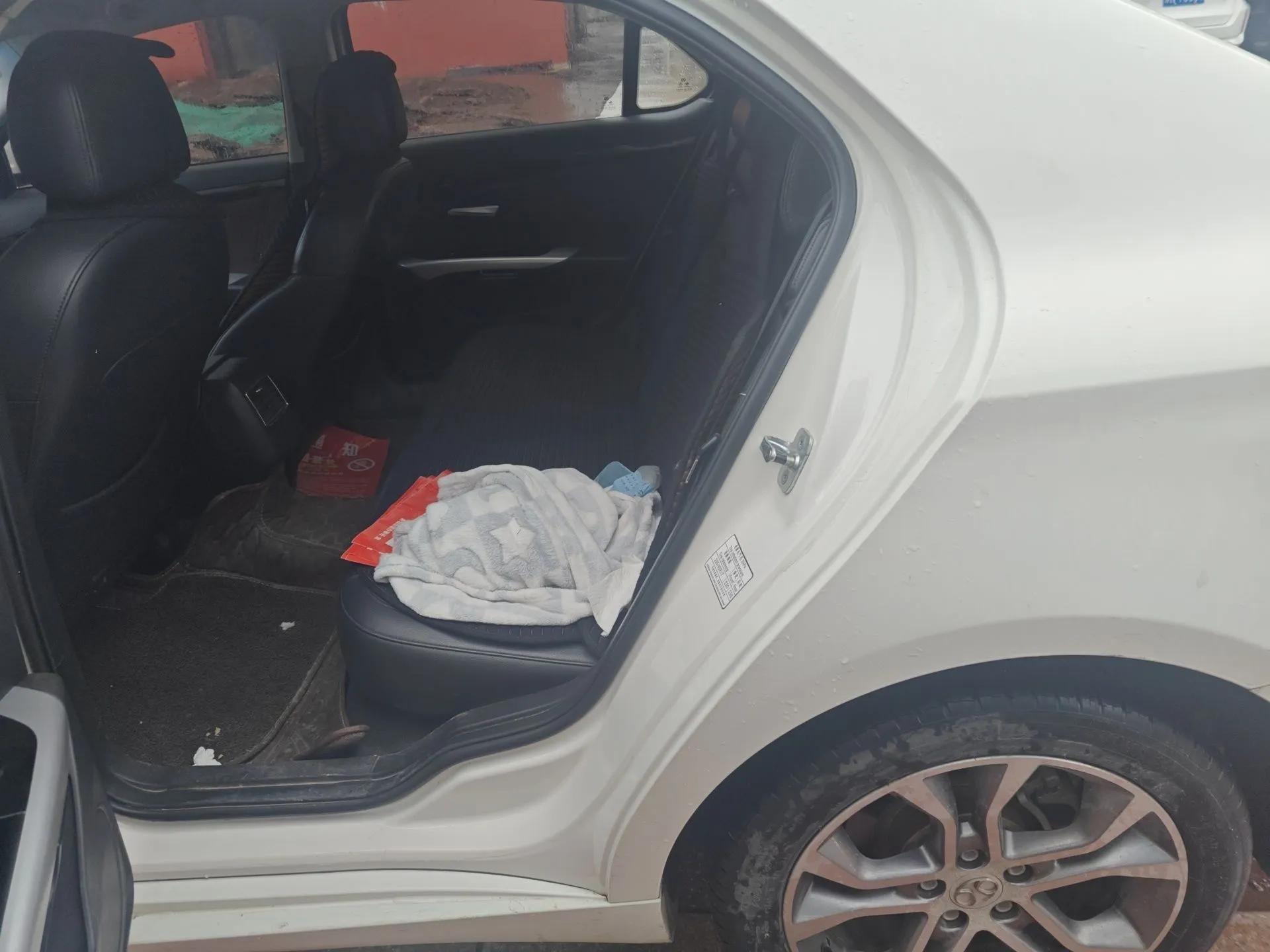 BAIC Senova D70 2018 Performance Version 1.8T Comfort Version — миниатюра 18