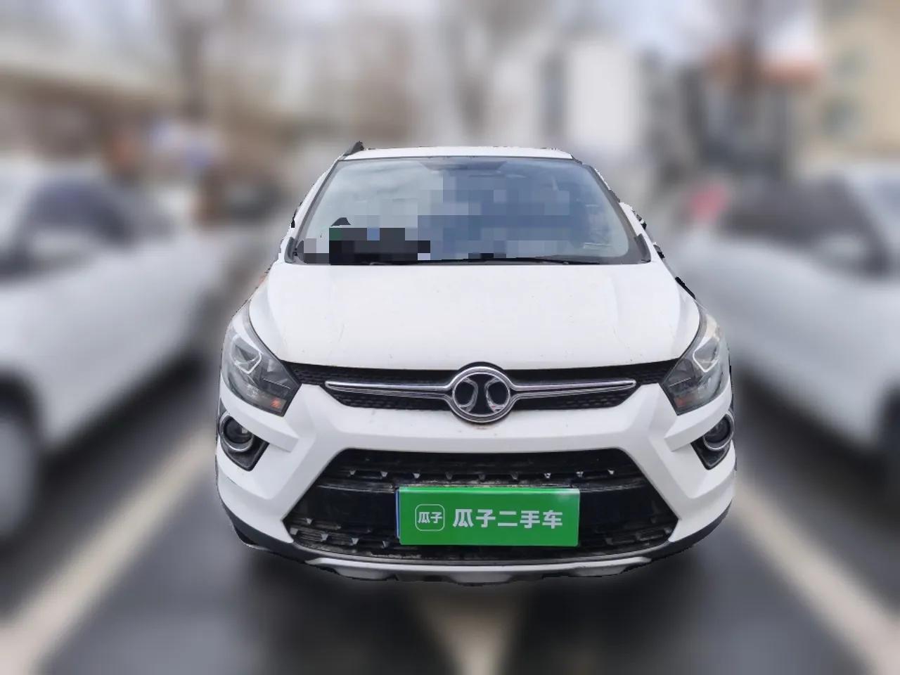 BAIC Senova X25 2015 1.5L manual Comfort trim level — миниатюра 2