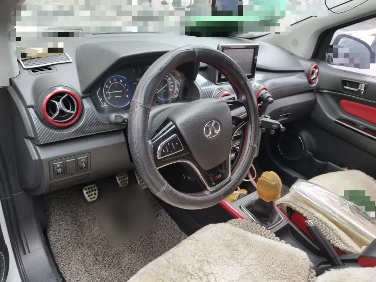 BAIC Senova X25 2015 1.5L manual Comfort trim level — миниатюра 11