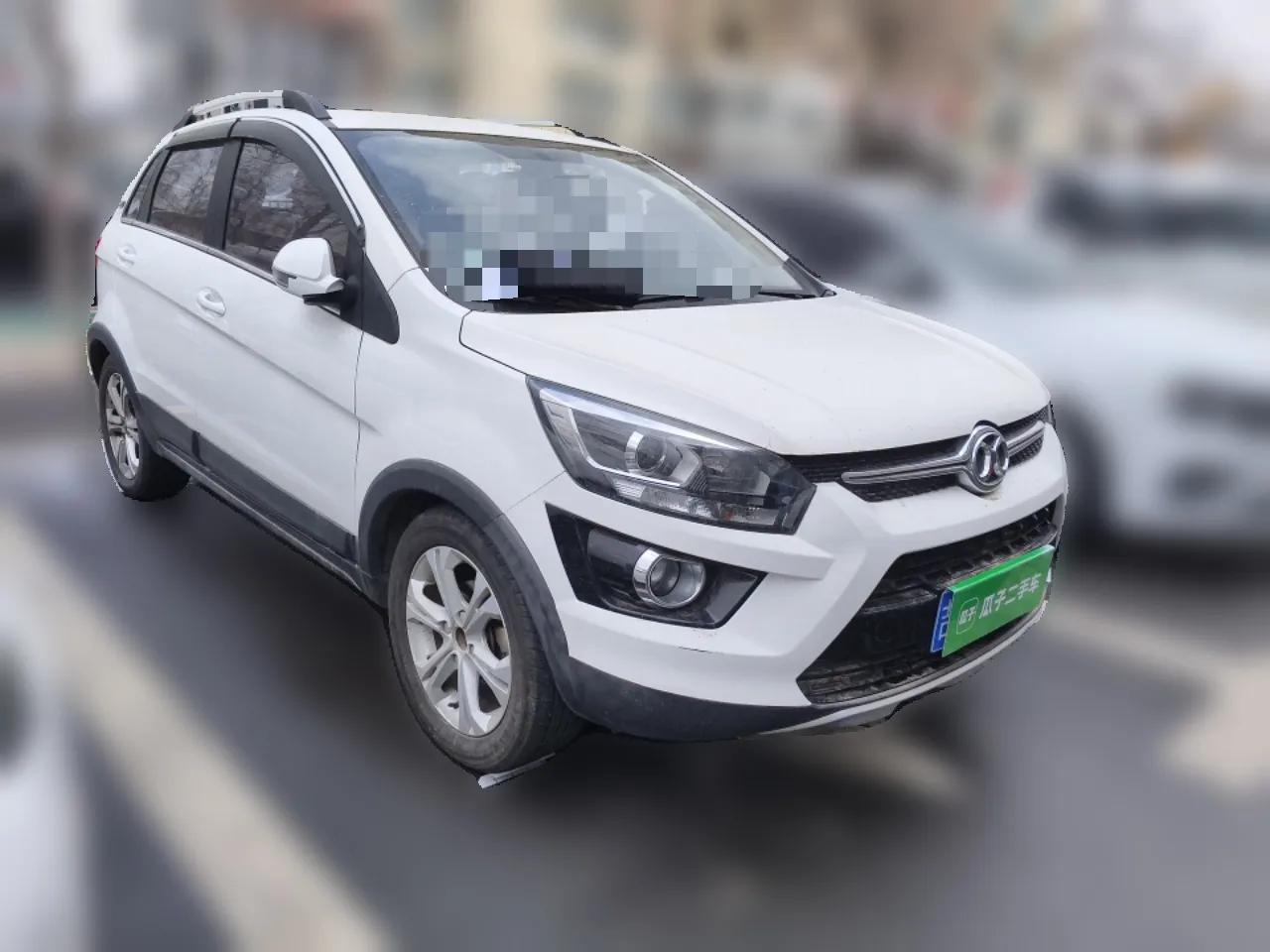 BAIC Senova X25 2015 1.5L manual Comfort trim level — миниатюра 3