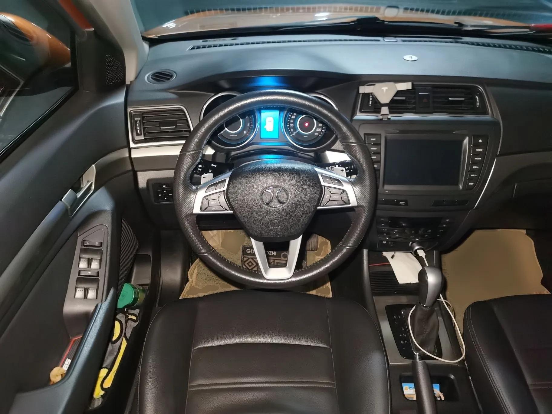 BAIC Senova X65 2015 2.0T Automatic Elite Model — миниатюра 11
