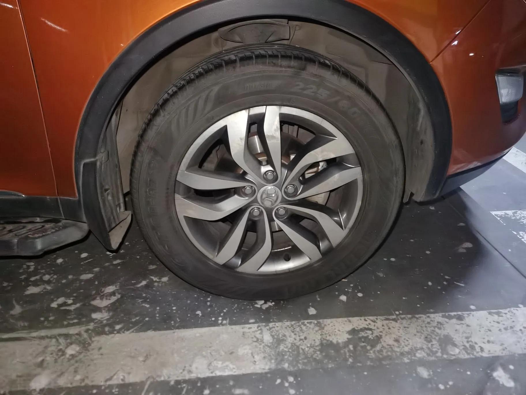 BAIC Senova X65 2015 2.0T Automatic Elite Model — миниатюра 8