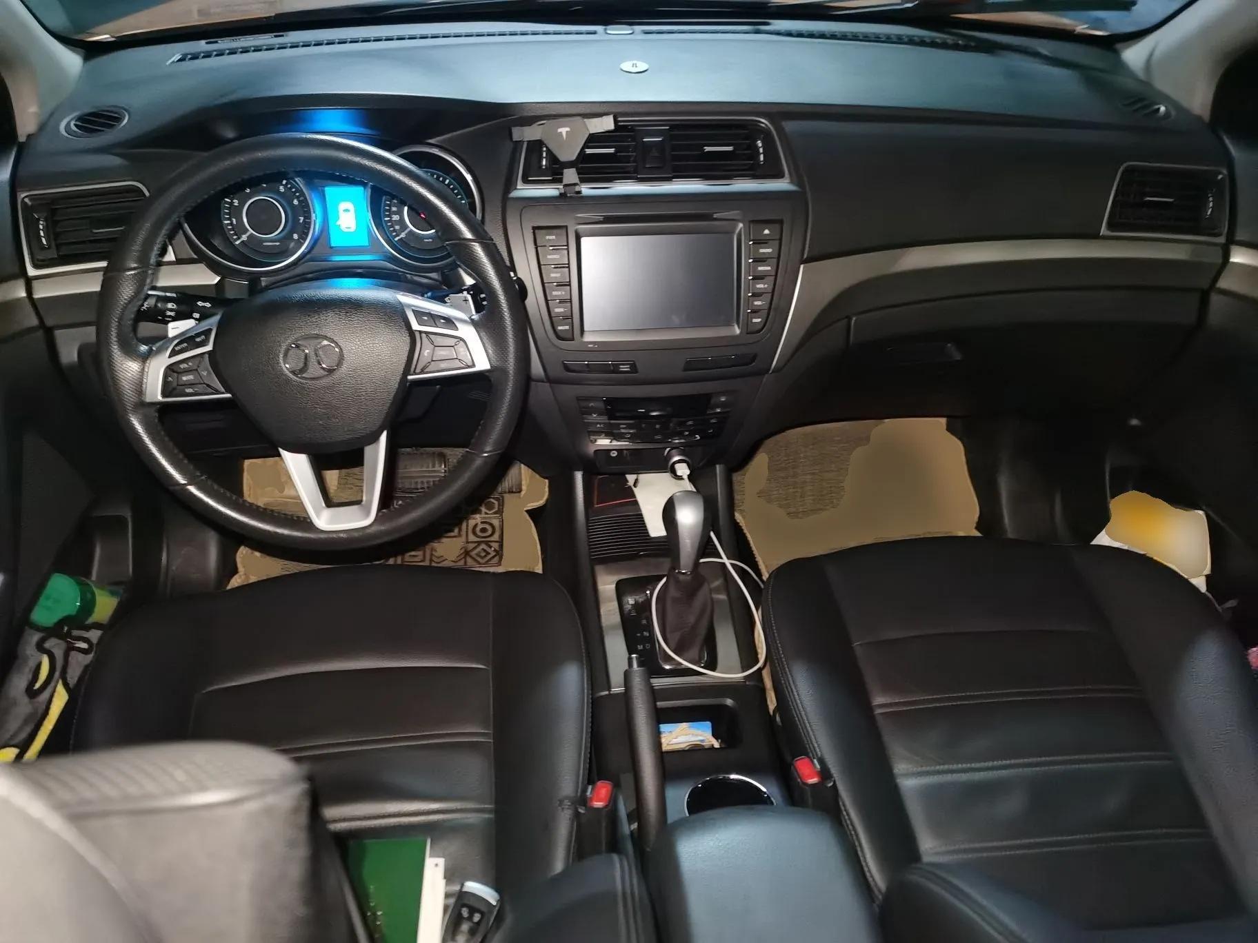 BAIC Senova X65 2015 2.0T Automatic Elite Model — миниатюра 10