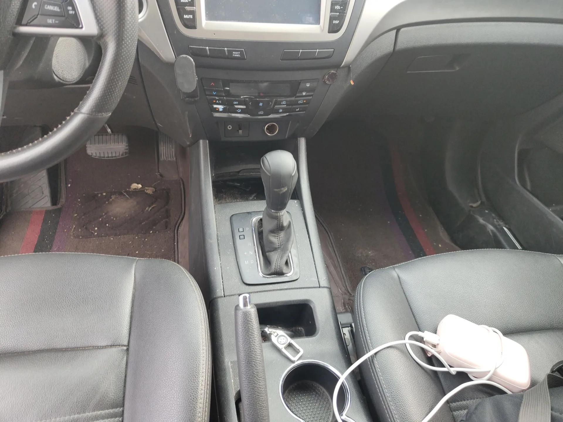 BAIC Senova X65 2015 2.0T Automatic Elite Model — миниатюра 17
