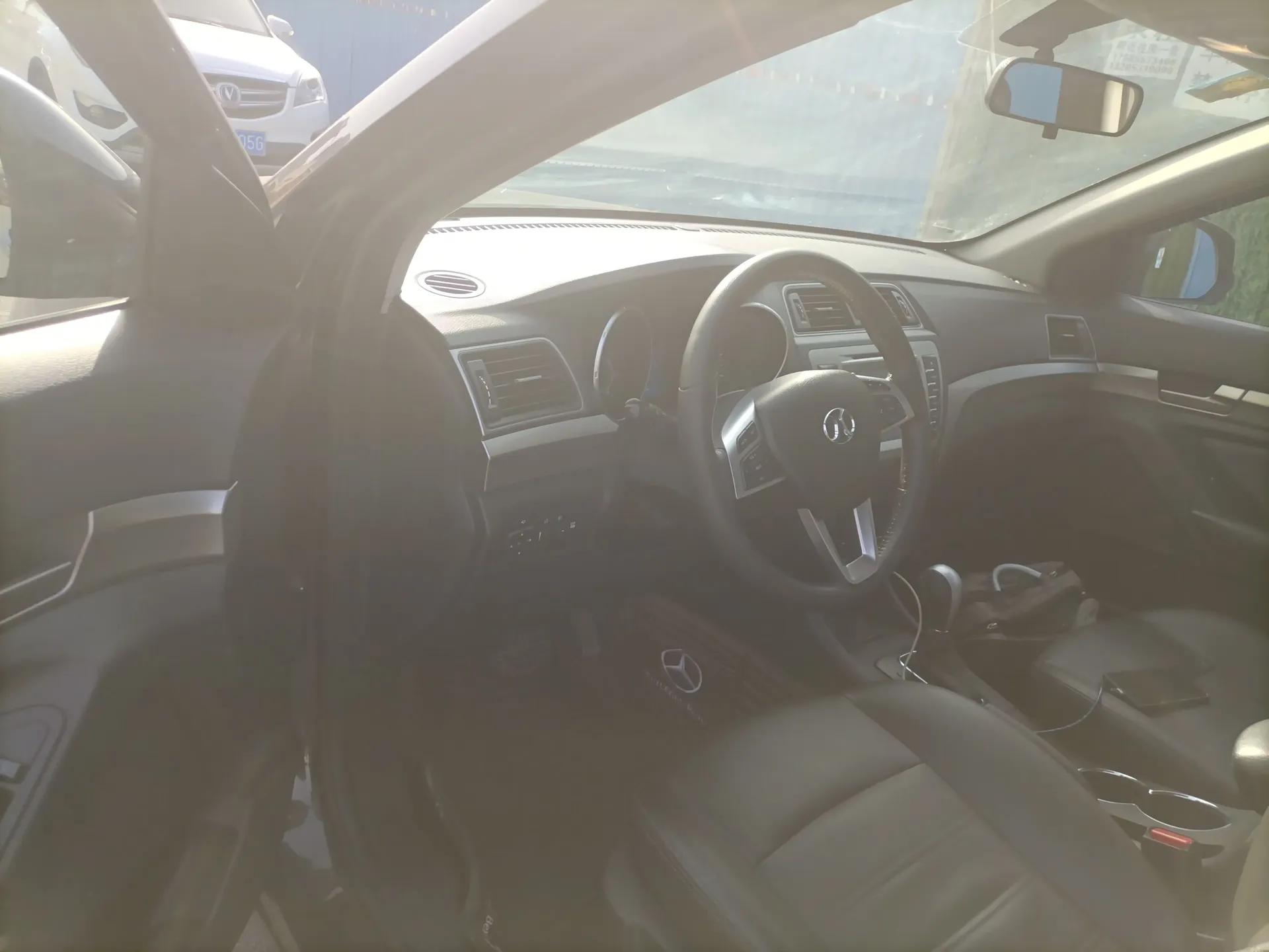 BAIC Senova X65 2015 2.0T Automatic Elite Model — миниатюра 18