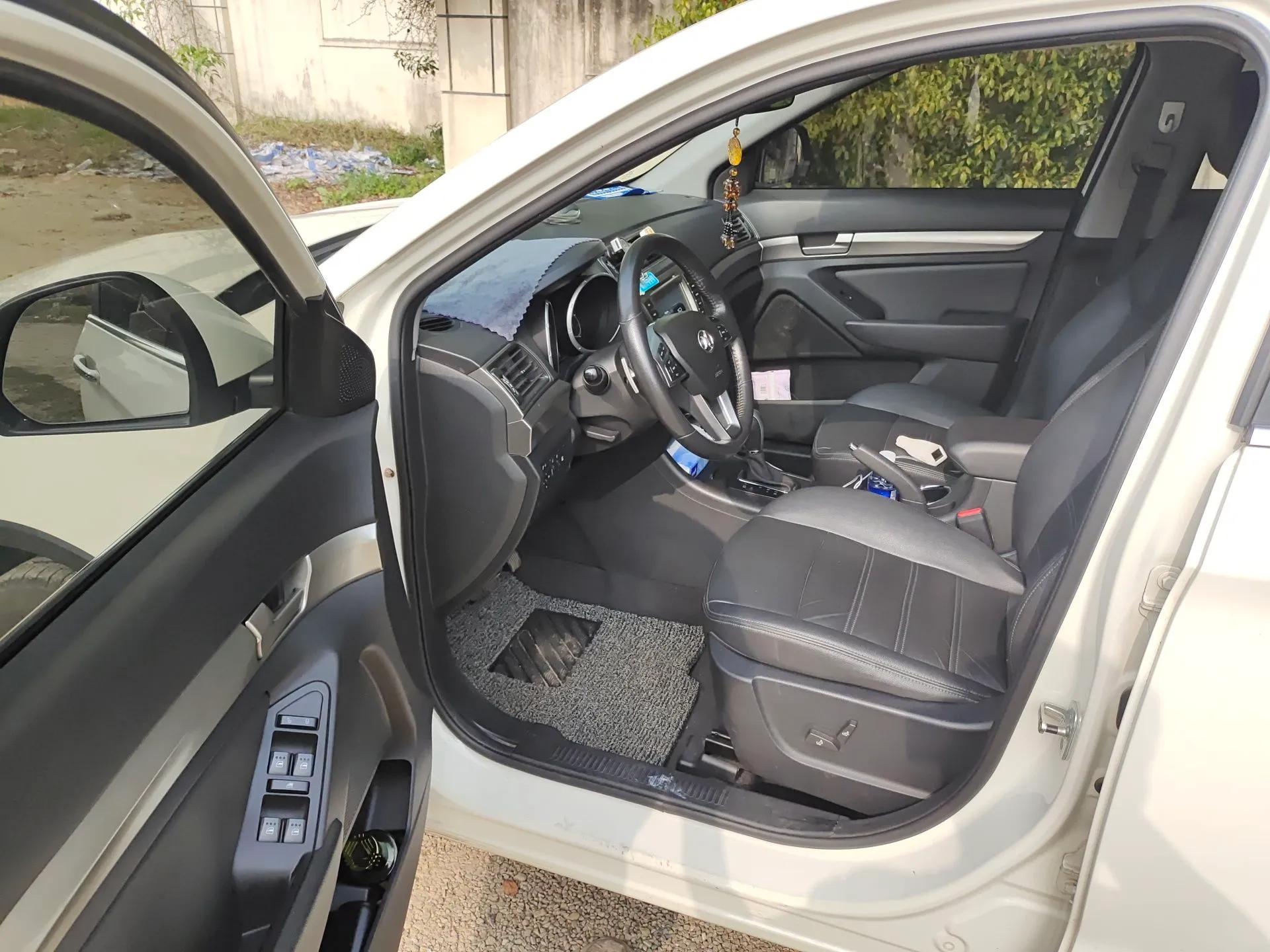 BAIC Senova X65 2015 2.0T Automatic Elite Model — миниатюра 17