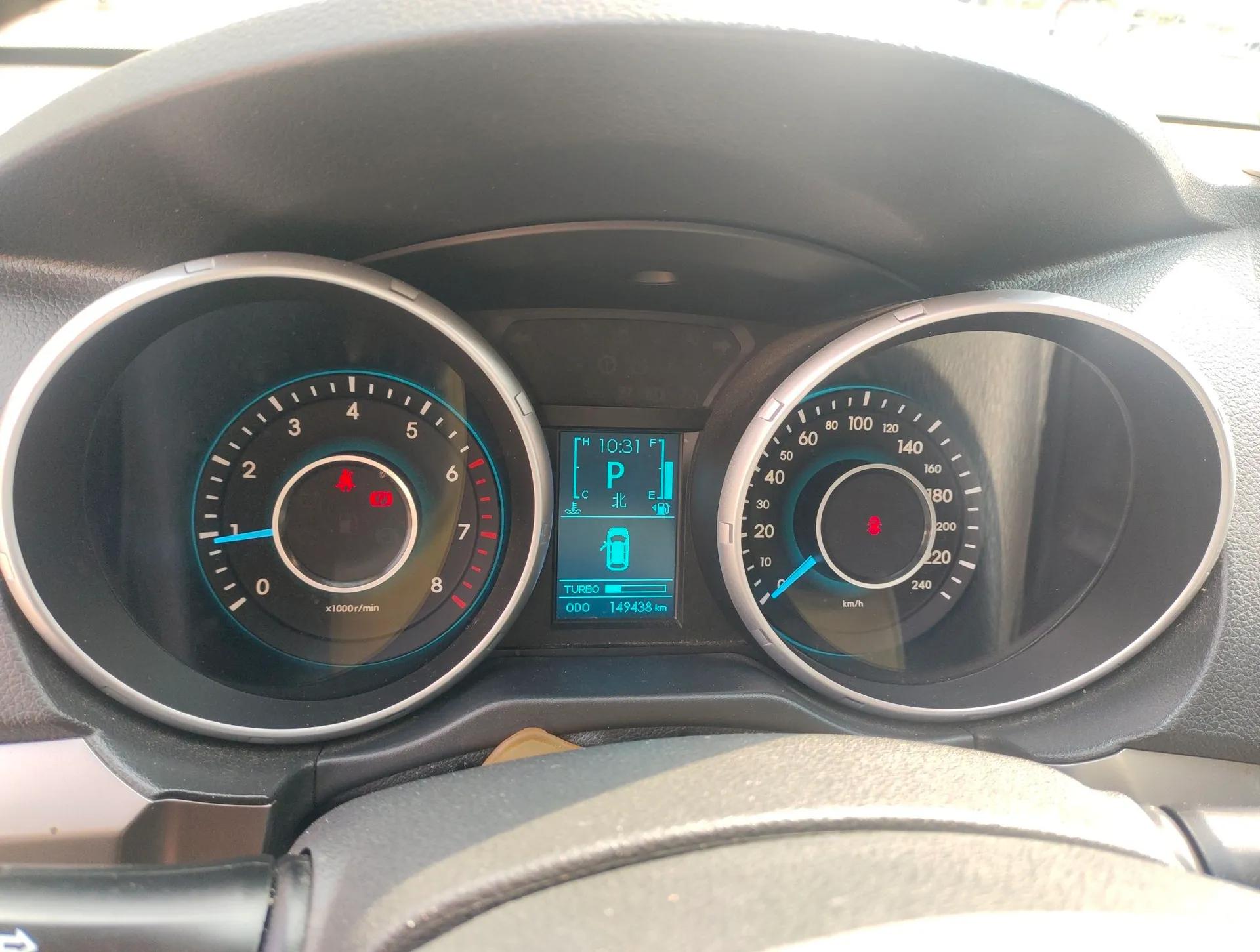 BAIC Senova X65 2015 2.0T Automatic Elite Model — миниатюра 12