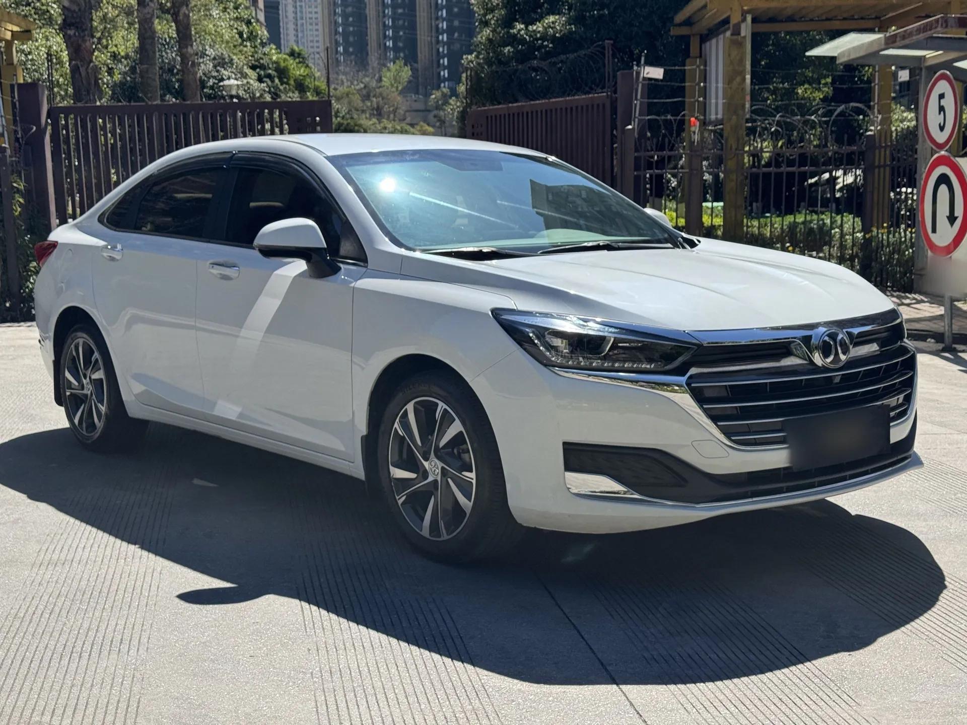 BAIC Beijing U7 2019 1.5T Manual Elite Version China VI — миниатюра 4