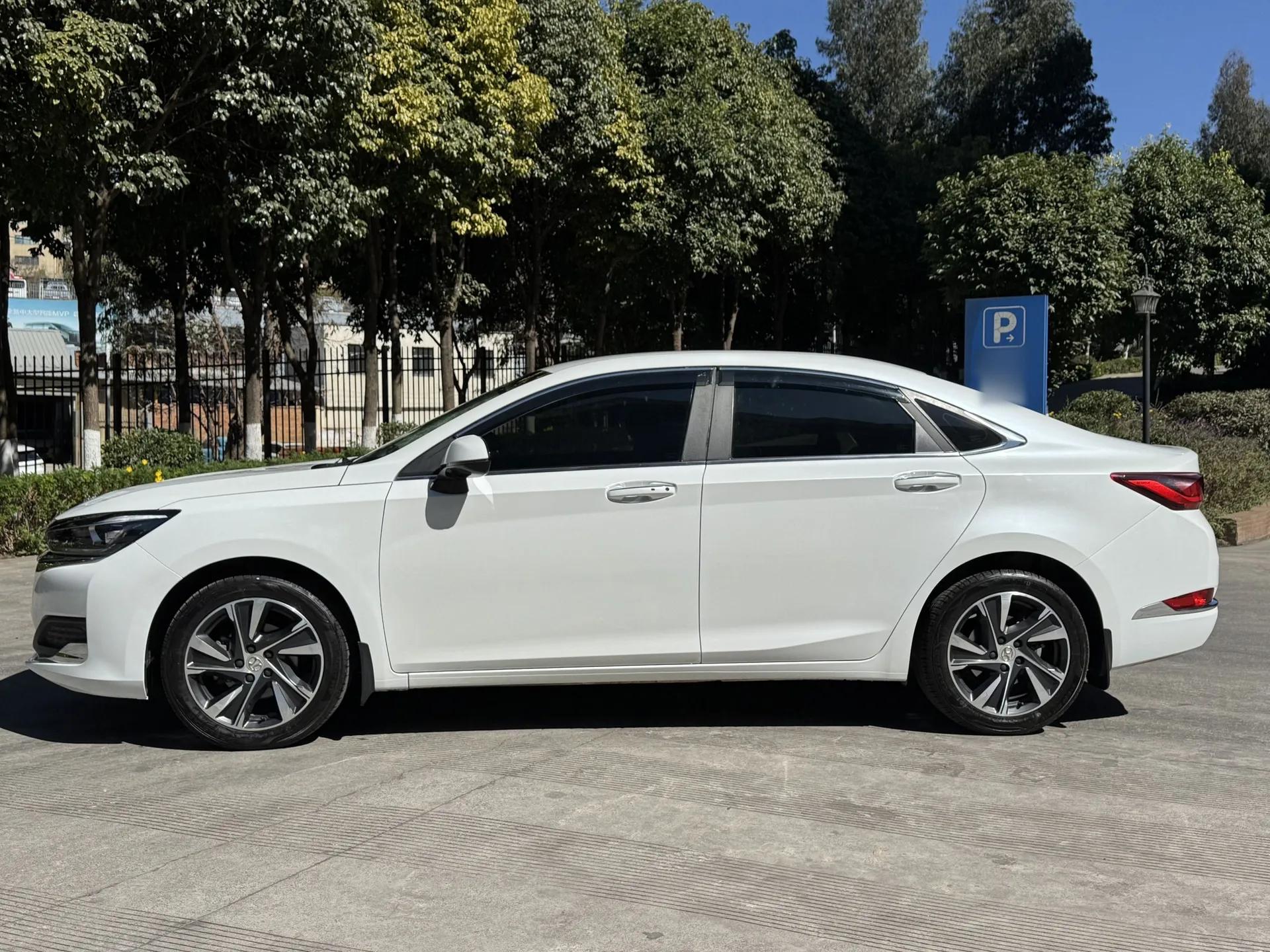 BAIC Beijing U7 2019 1.5T Manual Elite Version China VI — миниатюра 5