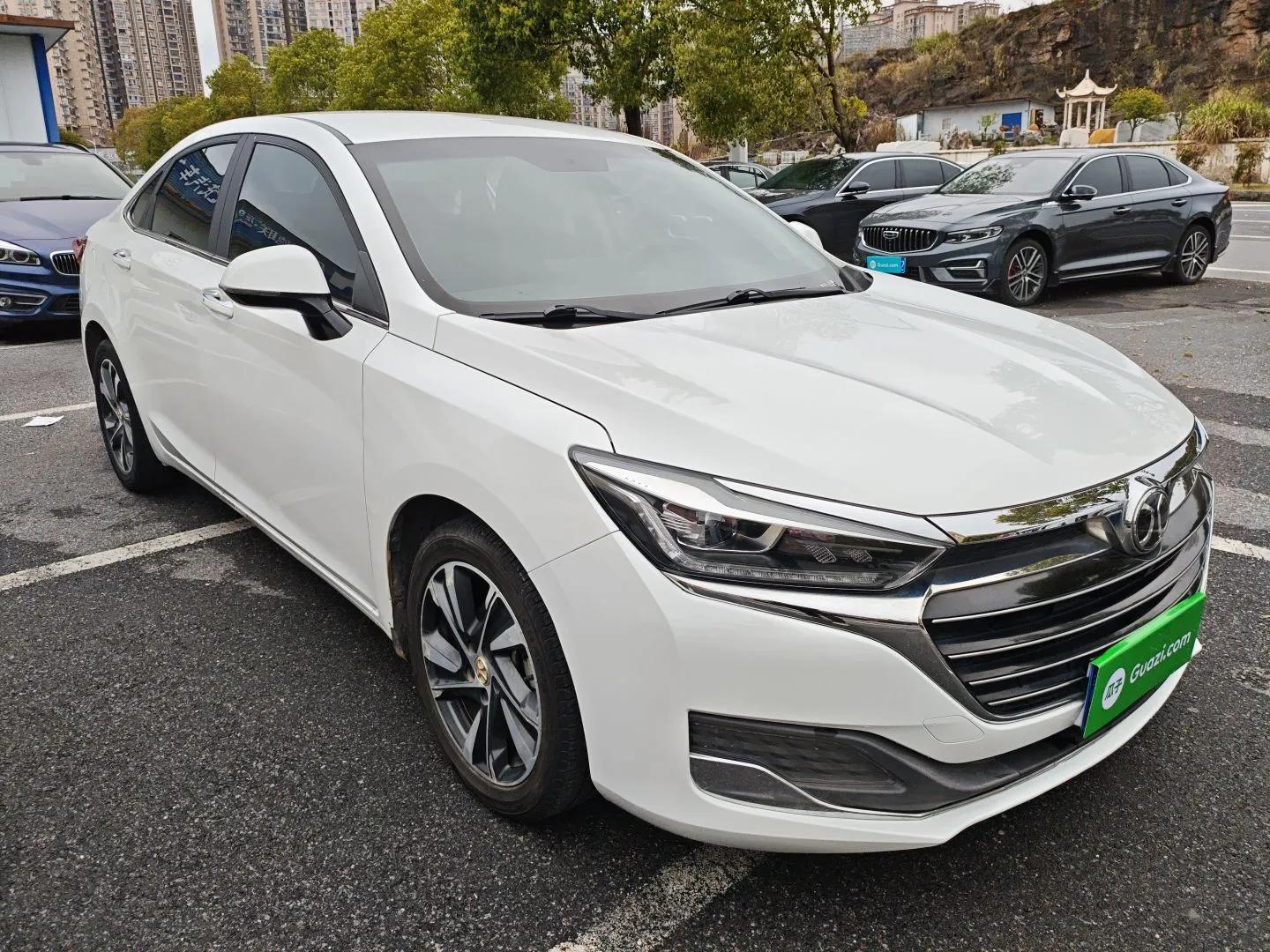 BAIC Beijing U7 2019 1.5T Manual Elite Version China V Emission Standard — миниатюра 3