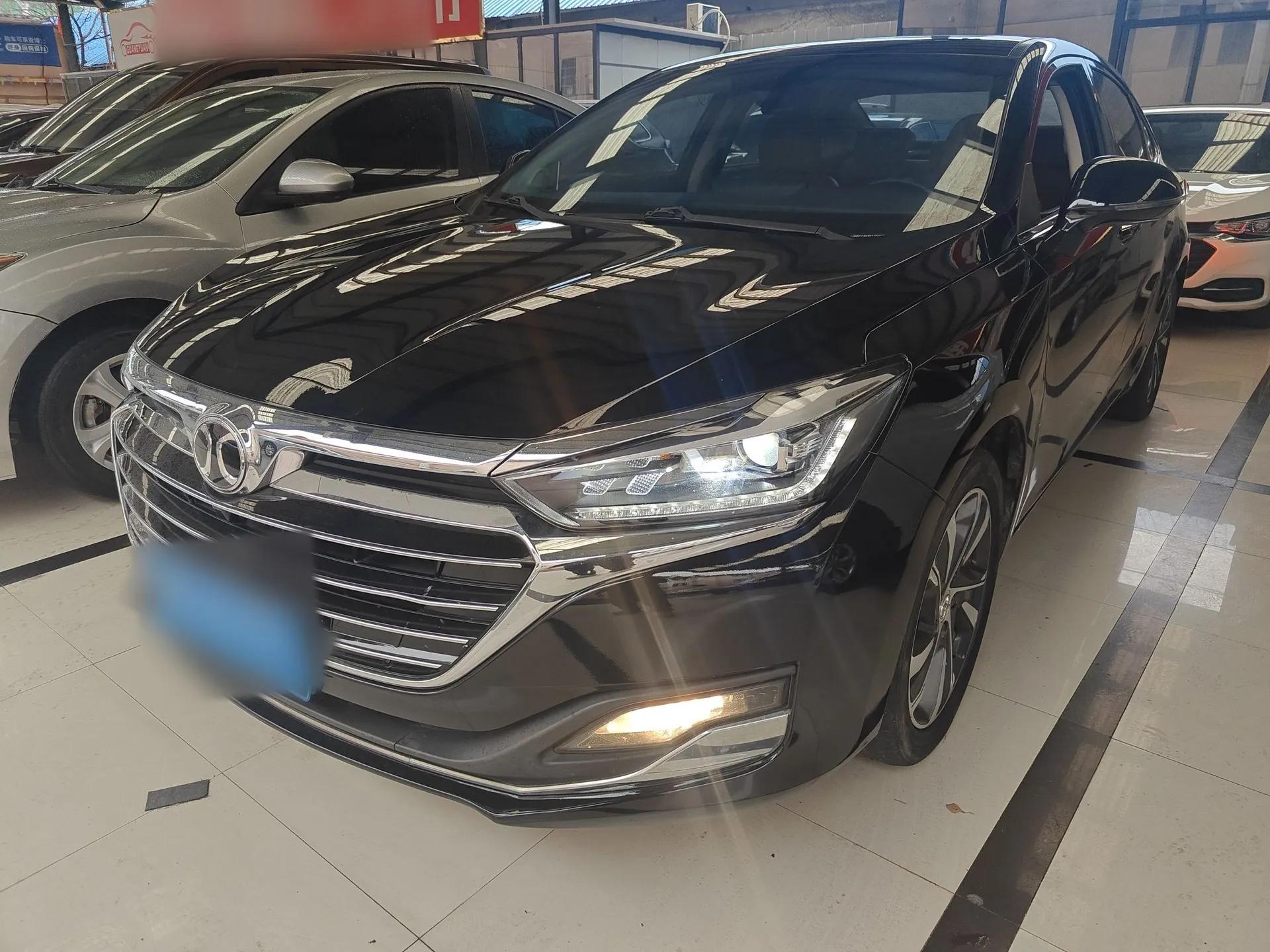 BAIC Beijing U7 2019 1.5T CVT New Smart Version China VI Emission Standard — миниатюра 1