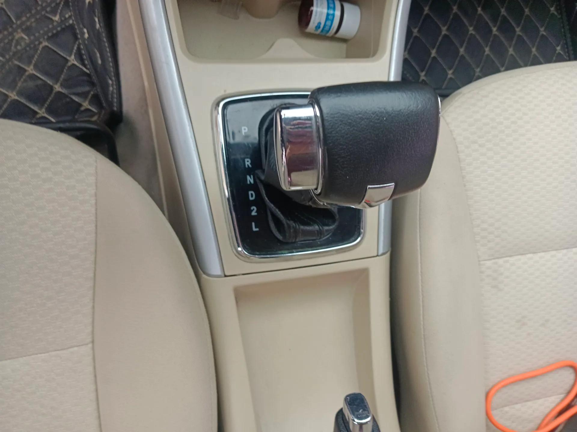 BAIC Senova D20 2015 Hatchback 1.5L Automatic Joyful Edition — миниатюра 15