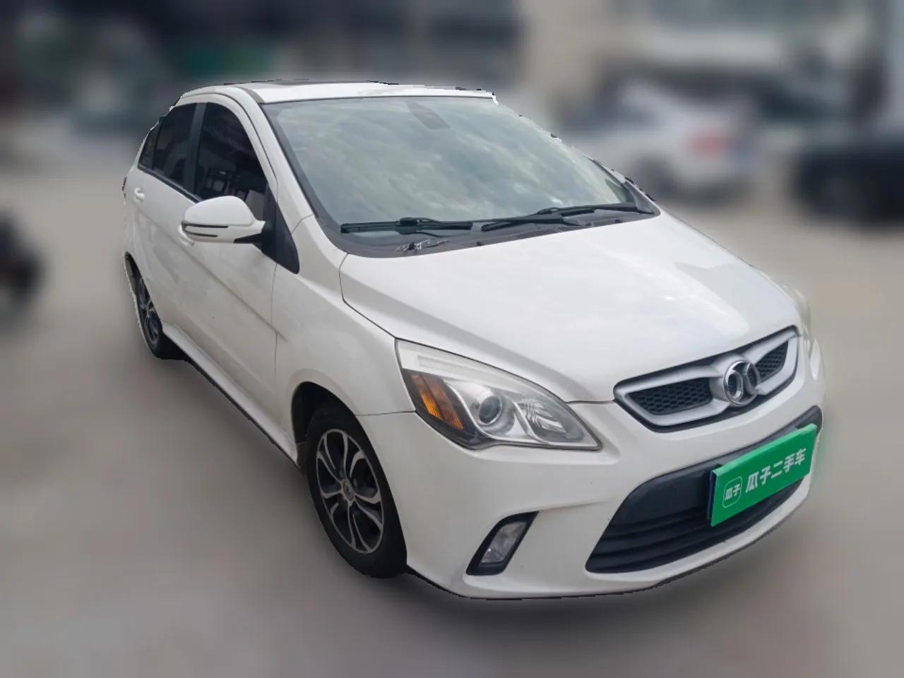 BAIC Senova D20 2015 Hatchback 1.5L Automatic Joyful Edition — миниатюра 3
