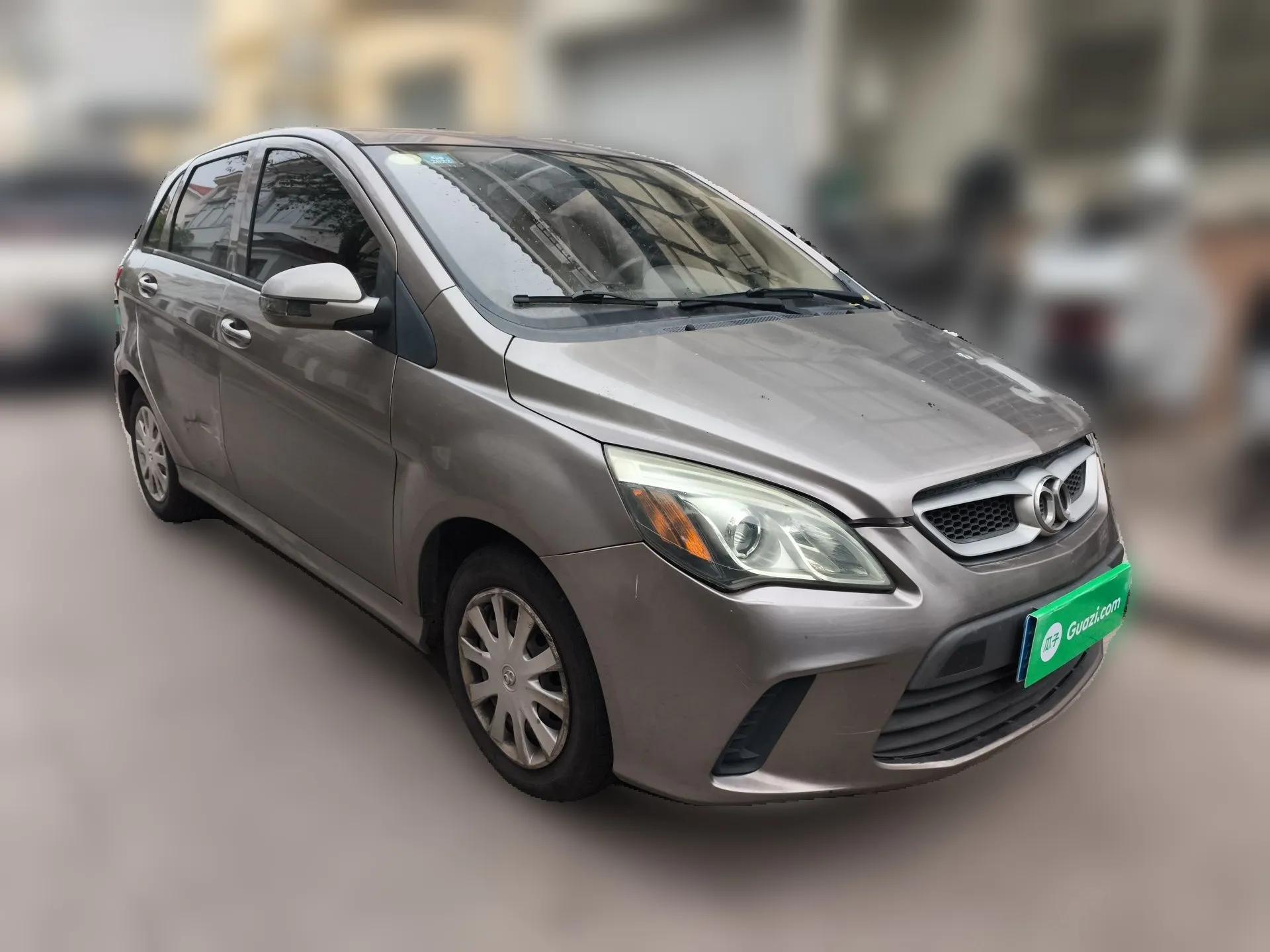 BAIC Senova D20 2015 Hatchback 1.3L Manual Joy Edition — миниатюра 3