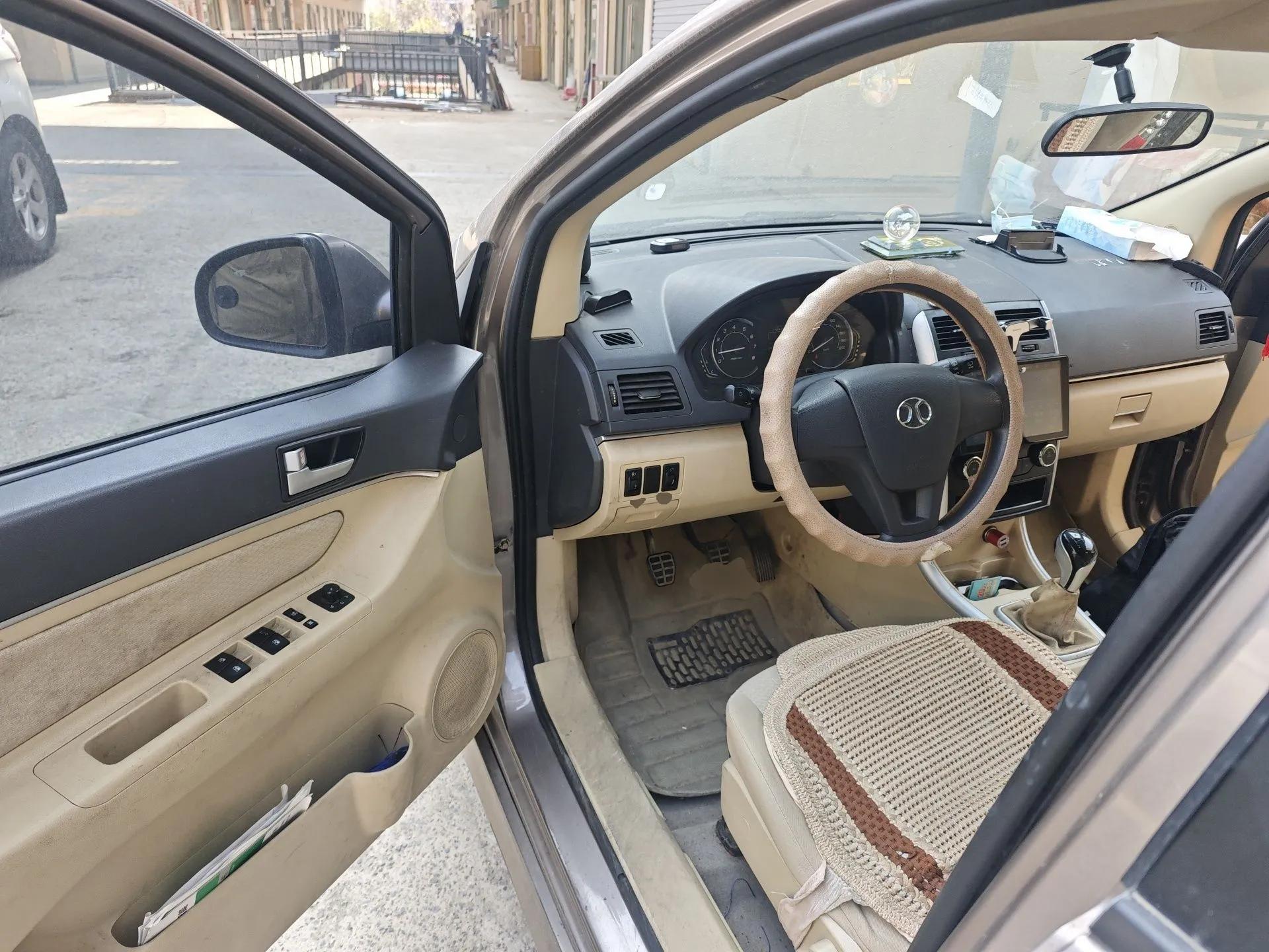 BAIC Senova D20 2015 Hatchback 1.3L Manual Leisure Edition — миниатюра 17