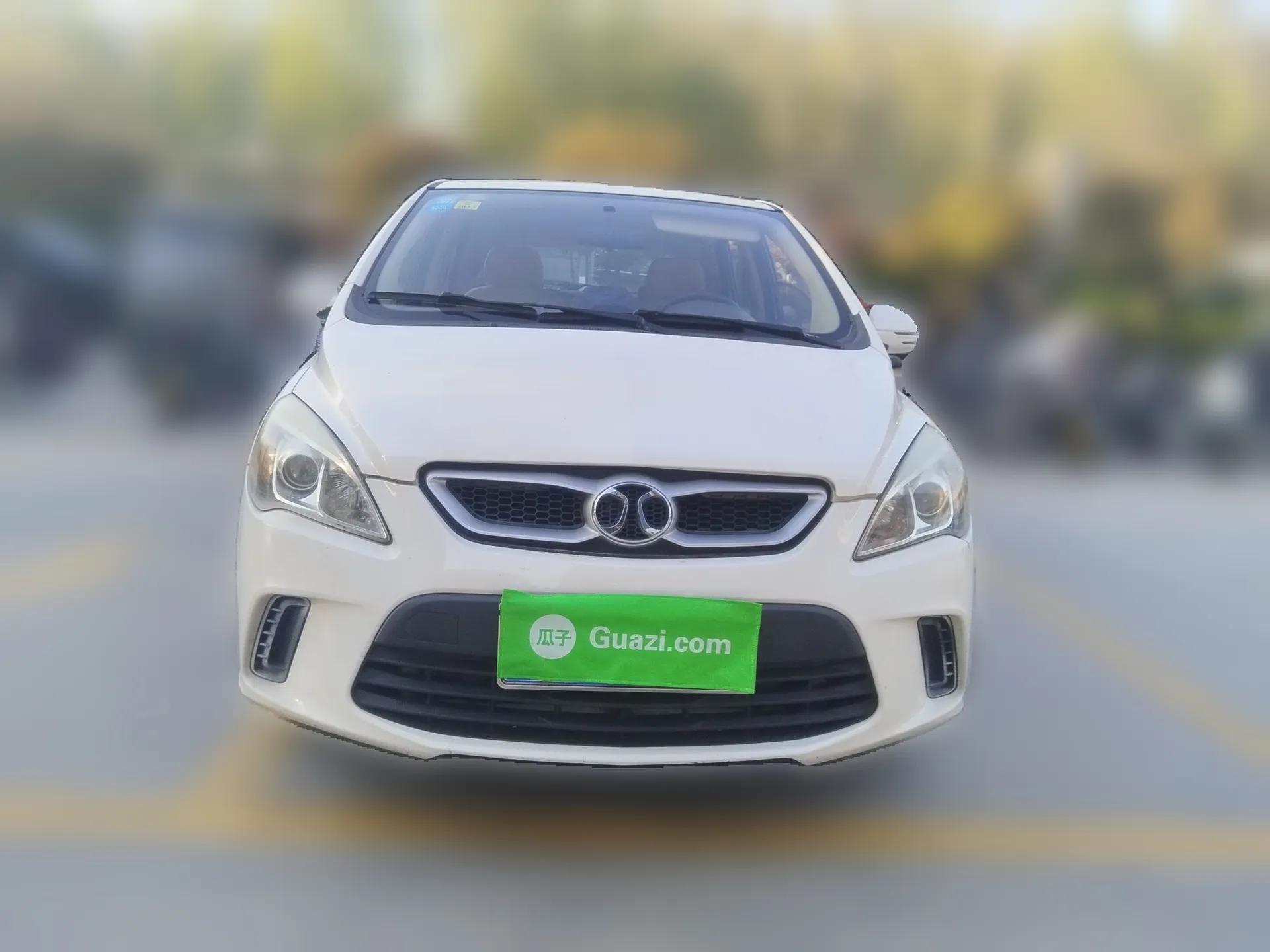 BAIC Senova D20 2015 Hatchback 1.3L Manual Joy Edition — миниатюра 2