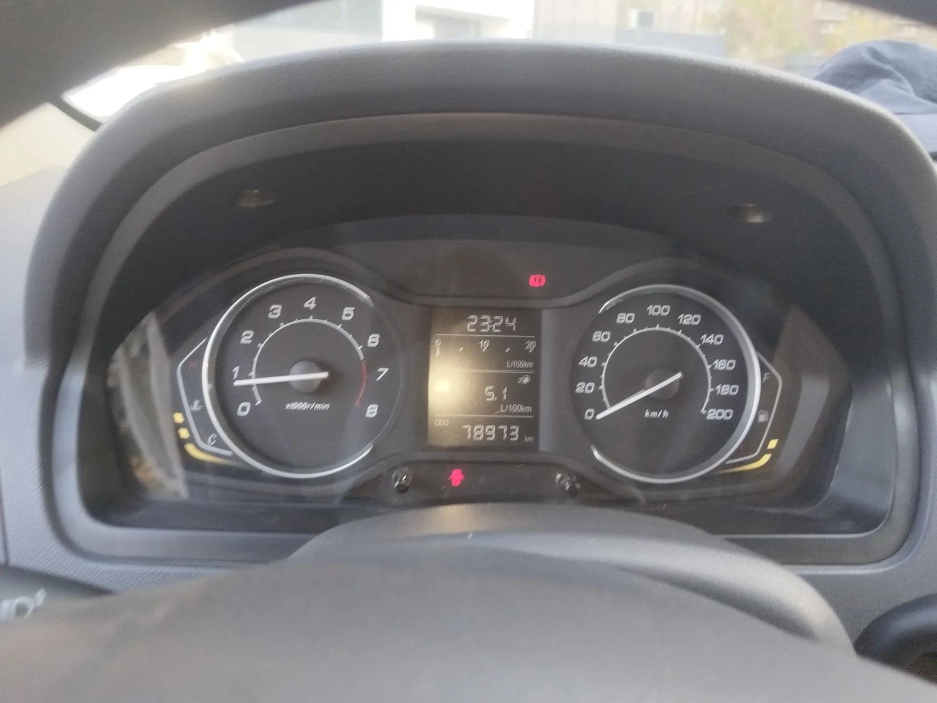 BAIC Senova D20 2015 Hatchback 1.3L Manual Joy Edition — миниатюра 12