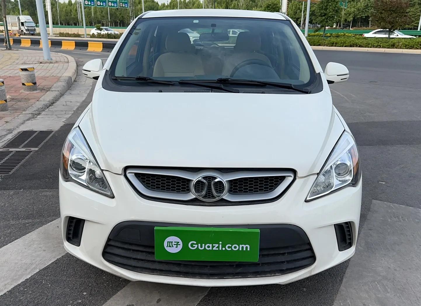 BAIC Senova D20 2015 Hatchback 1.5L Manual Lotte Edition — миниатюра 2
