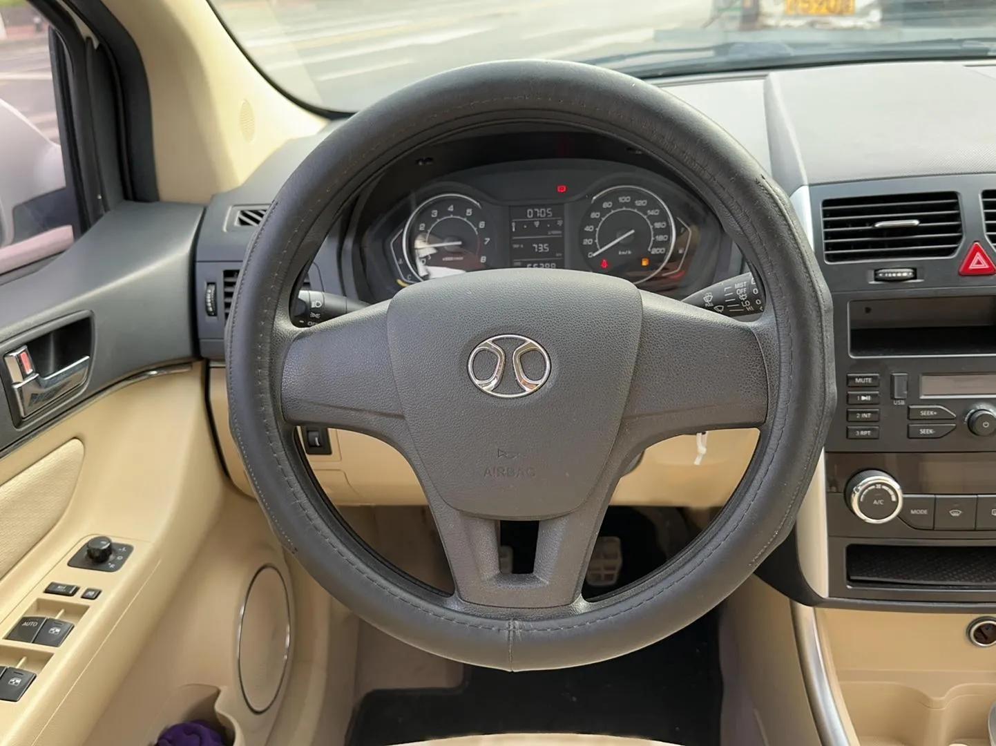 BAIC Senova D20 2015 Hatchback 1.5L Manual Lotte Edition — миниатюра 14