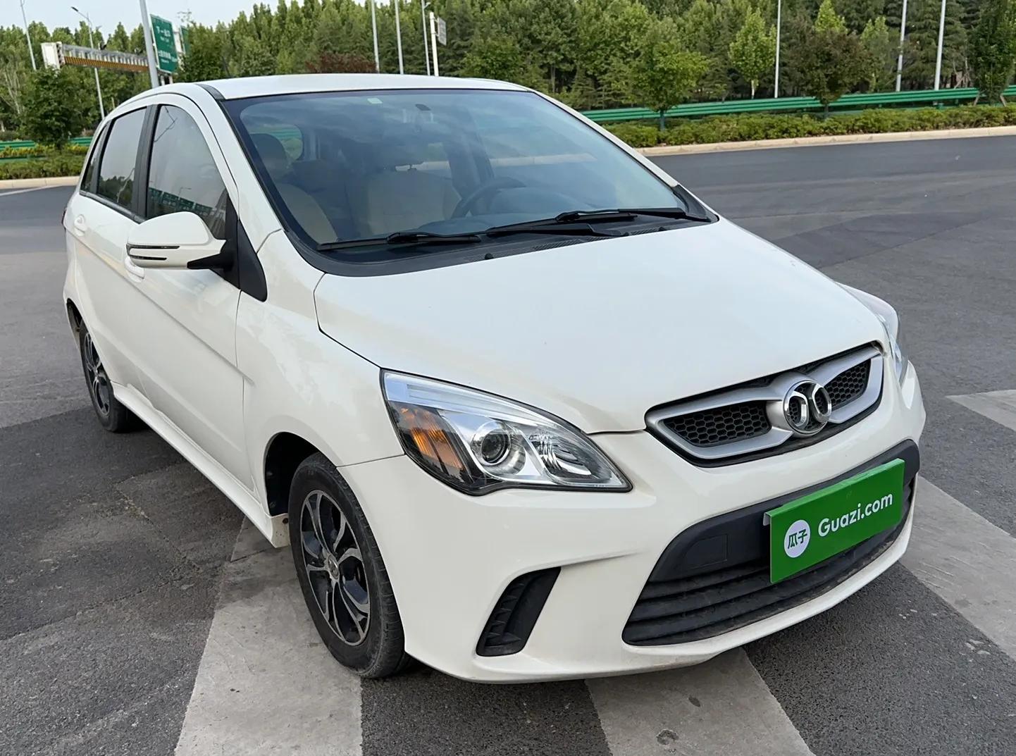 BAIC Senova D20 2015 Hatchback 1.5L Manual Lotte Edition — миниатюра 3
