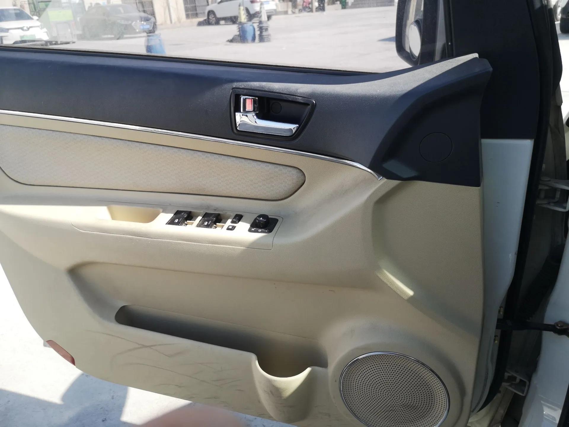 BAIC Senova D20 2015 Hatchback 1.5L Manual Lotte Edition — миниатюра 27