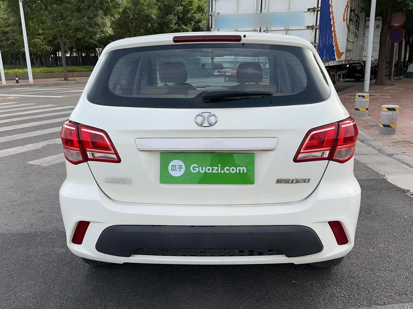 BAIC Senova D20 2015 Hatchback 1.5L Manual Lotte Edition — миниатюра 5