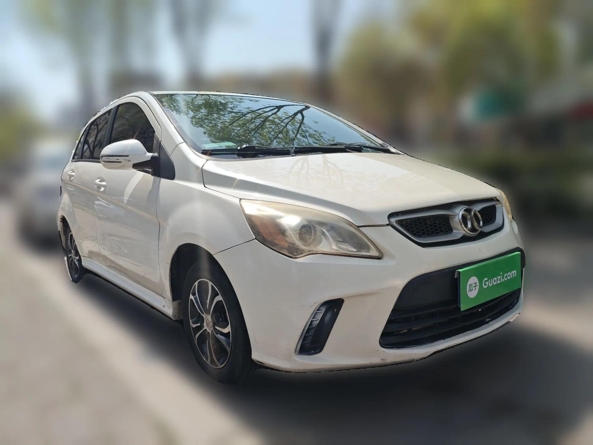 BAIC Senova D20 2015 Hatchback 1.5L Manual Lotte Edition — миниатюра 3