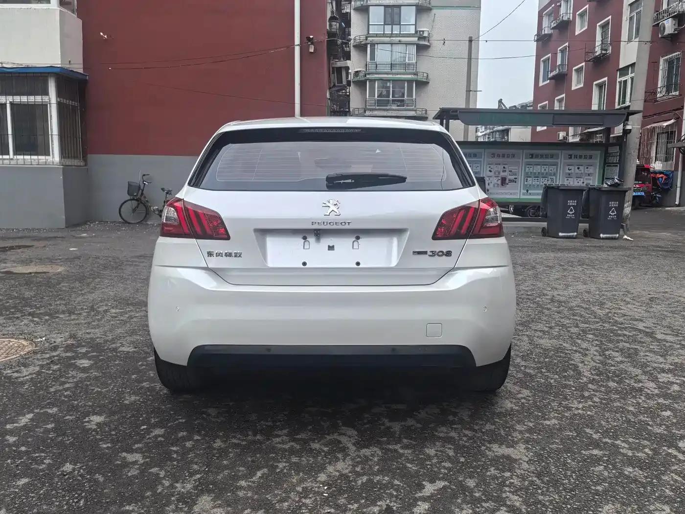 Peugeot 308S 2015 1.2T Automatic Sporty Edition — миниатюра 6