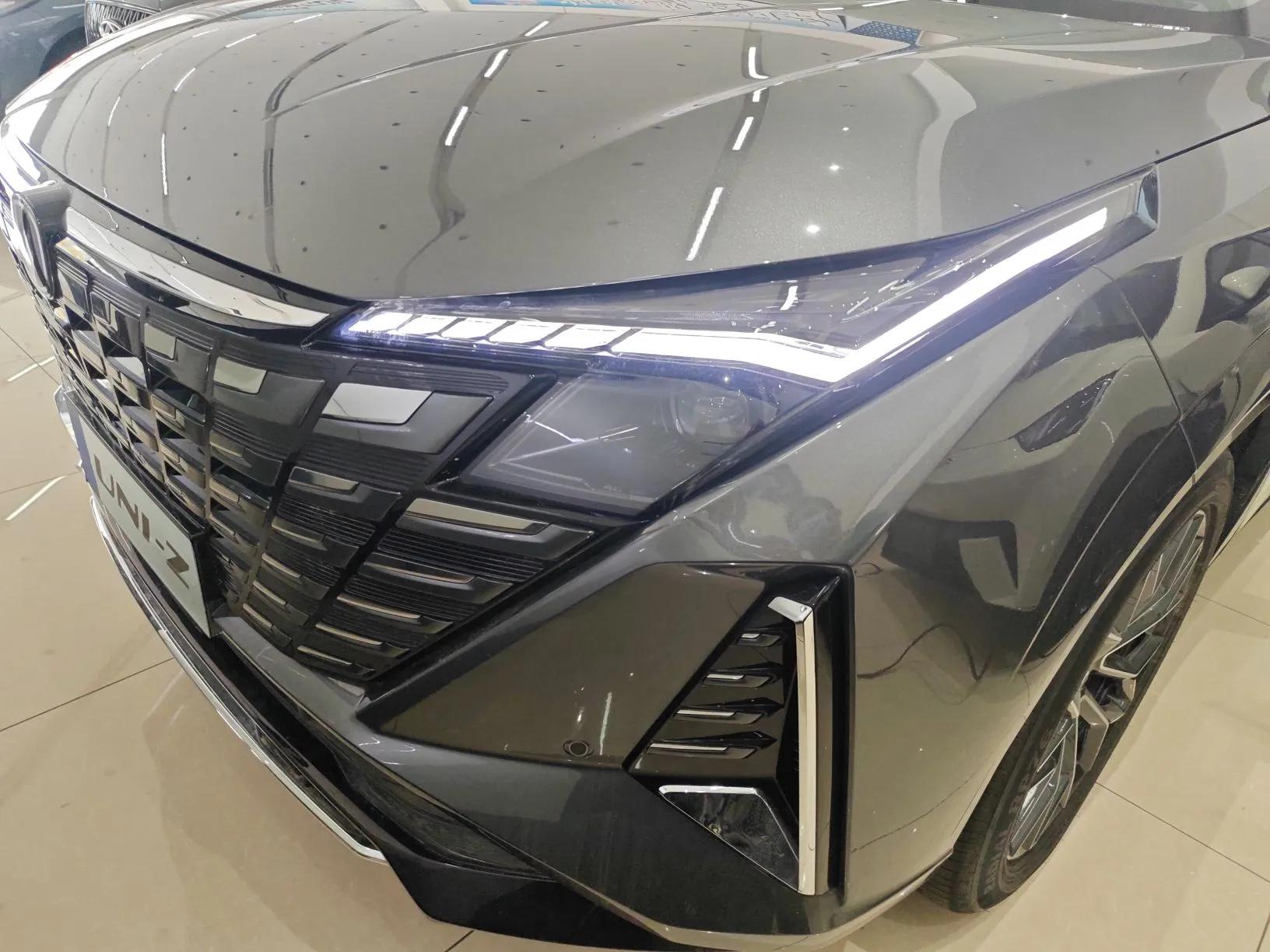 CHANGAN UNI-Z New Energy 2025 Model, Smart New Blue Whale 125km Battleship+ Version — миниатюра 5