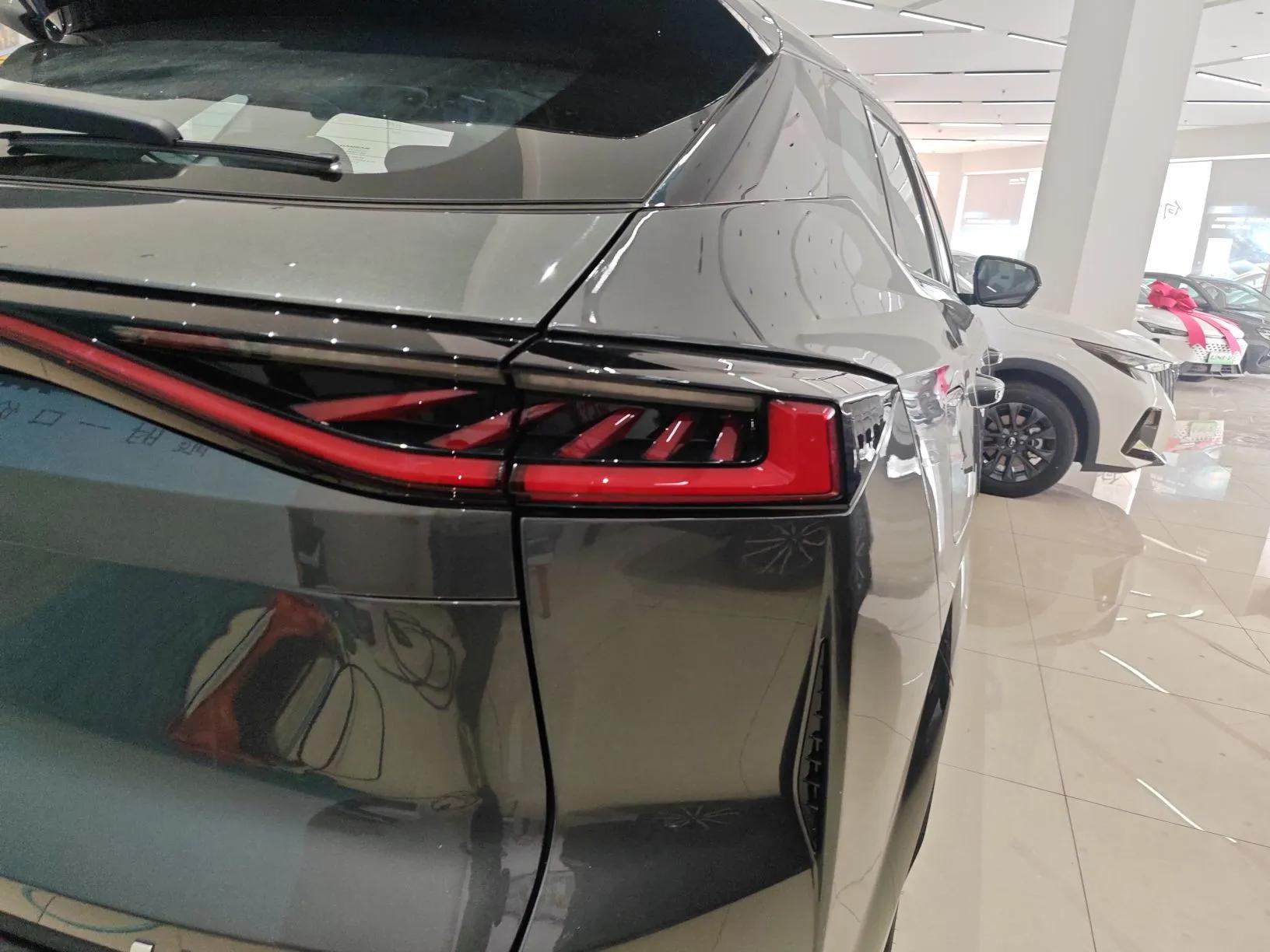 CHANGAN UNI-Z New Energy 2025 Model, Smart New Blue Whale 125km Battleship+ Version — миниатюра 8