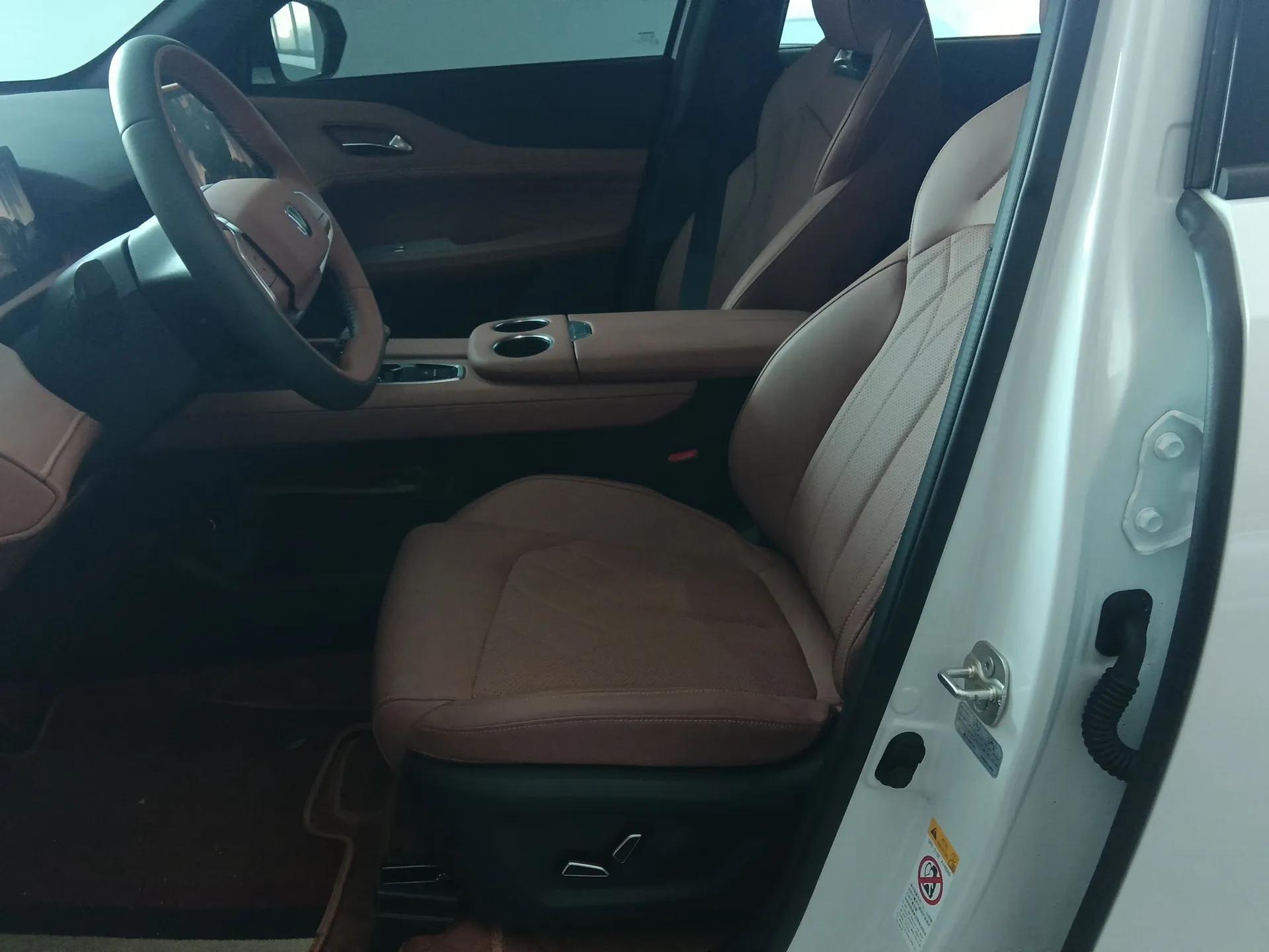 CHANGAN UNI-Z New Energy 2024 Blue Whale Smart Electric iDD 125km Beyond Edition — миниатюра 18