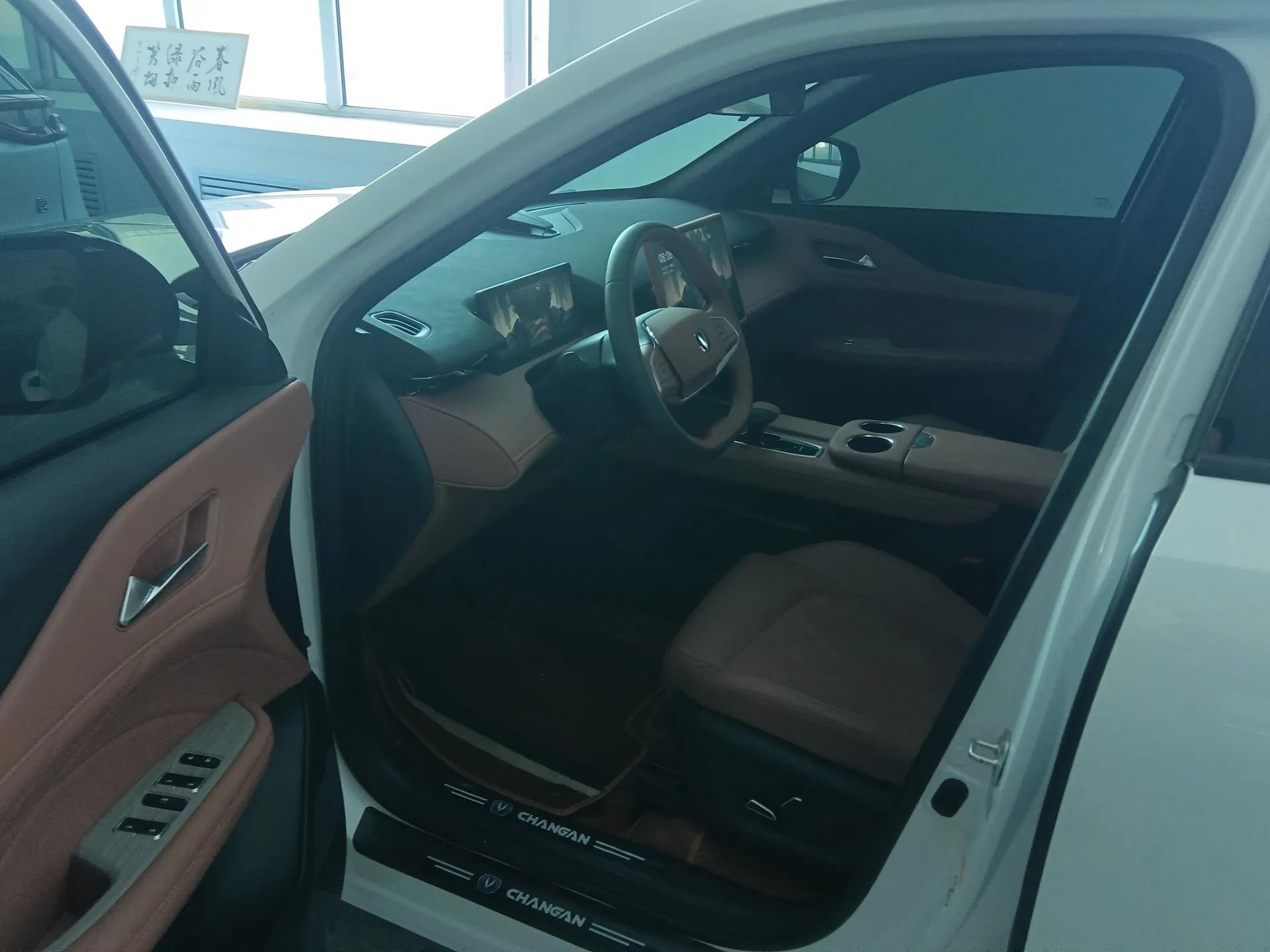 CHANGAN UNI-Z New Energy 2024 Blue Whale Smart Electric iDD 125km Beyond Edition — миниатюра 19