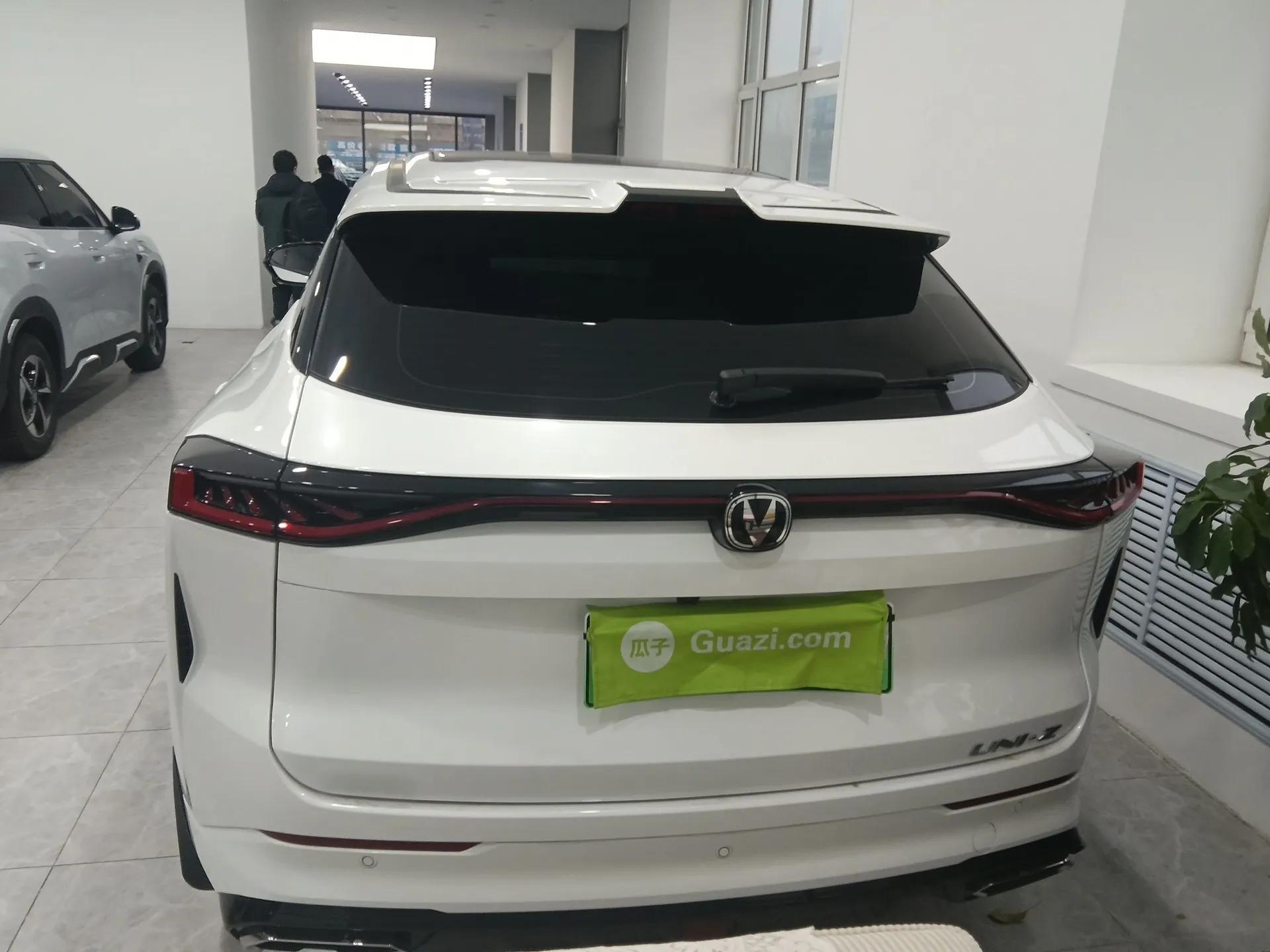 CHANGAN UNI-Z New Energy 2024 Blue Whale Smart Electric iDD 125km Beyond Edition — миниатюра 5