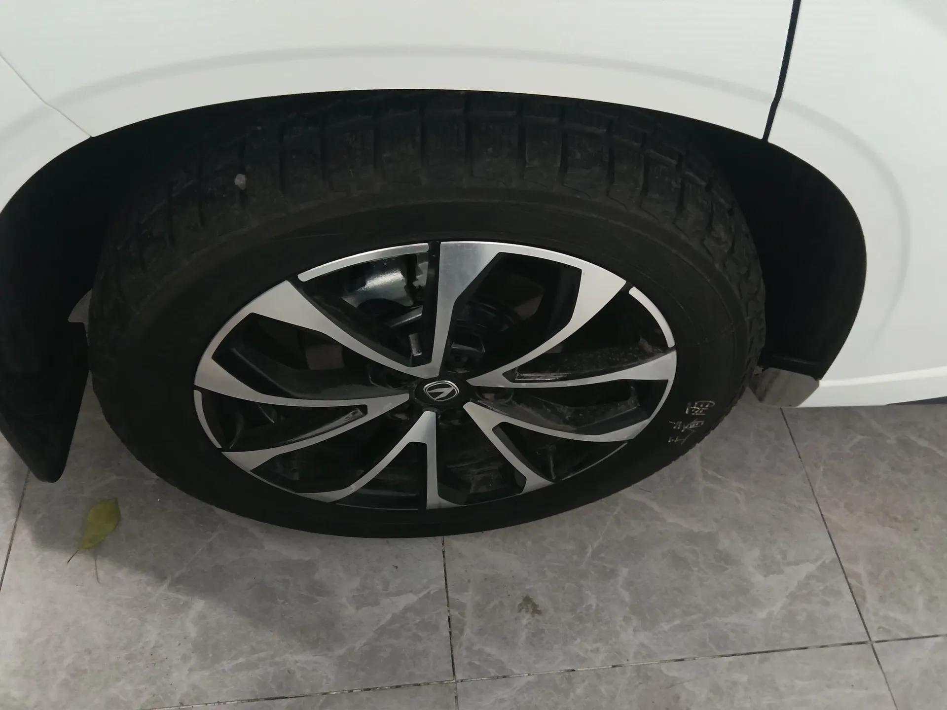 CHANGAN UNI-Z New Energy 2024 Blue Whale Smart Electric iDD 125km Beyond Edition — миниатюра 10