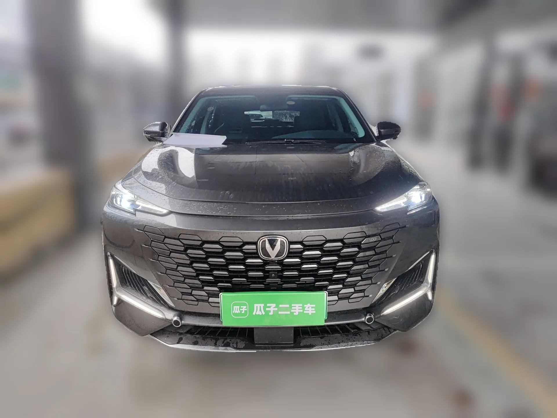 CHANGAN UNI-K iDD 2023 Zhidian iDD 1.5T 135km Smart & Fun Model — миниатюра 2