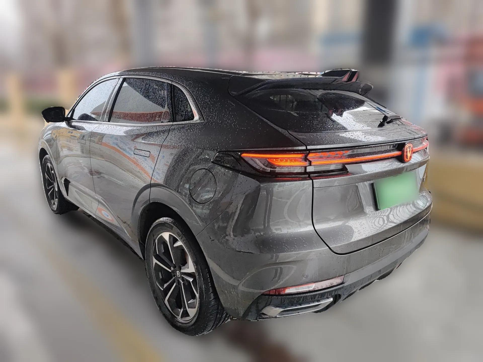CHANGAN UNI-K iDD 2023 Zhidian iDD 1.5T 135km Smart & Fun Model — миниатюра 4
