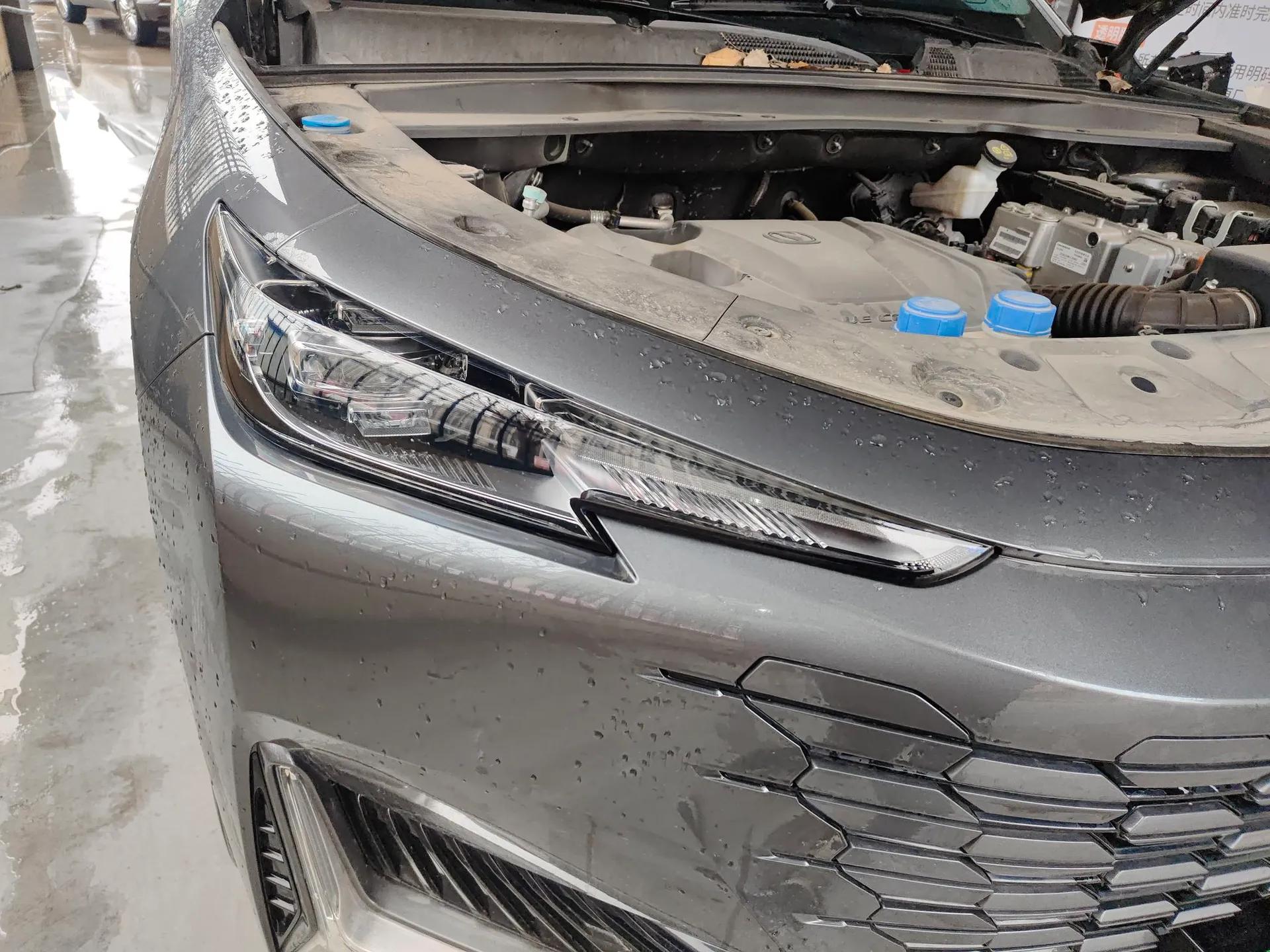 CHANGAN UNI-K iDD 2023 Zhidian iDD 1.5T 135km Smart & Fun Model — миниатюра 7