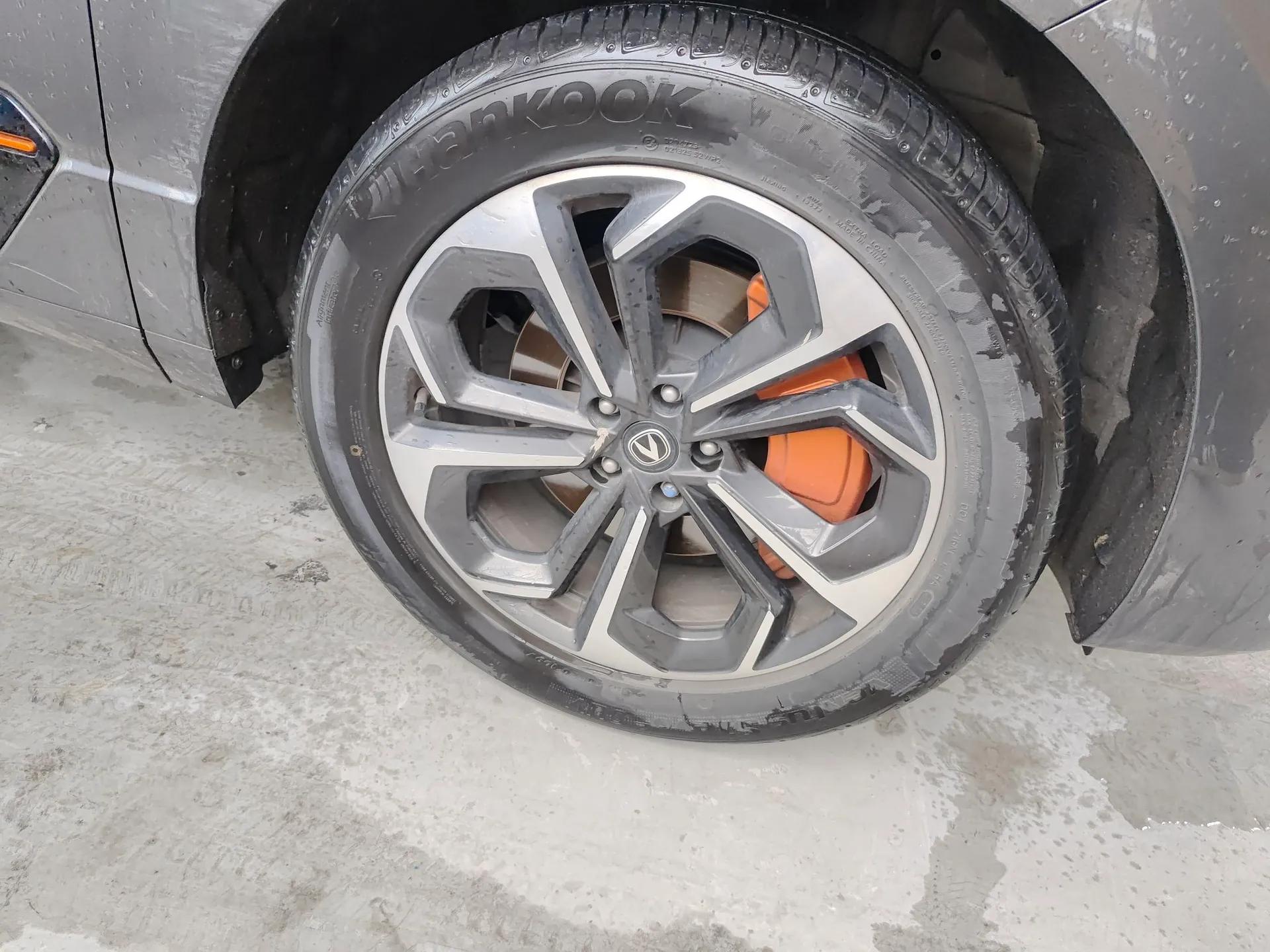 CHANGAN UNI-K iDD 2023 Zhidian iDD 1.5T 135km Smart & Fun Model — миниатюра 8
