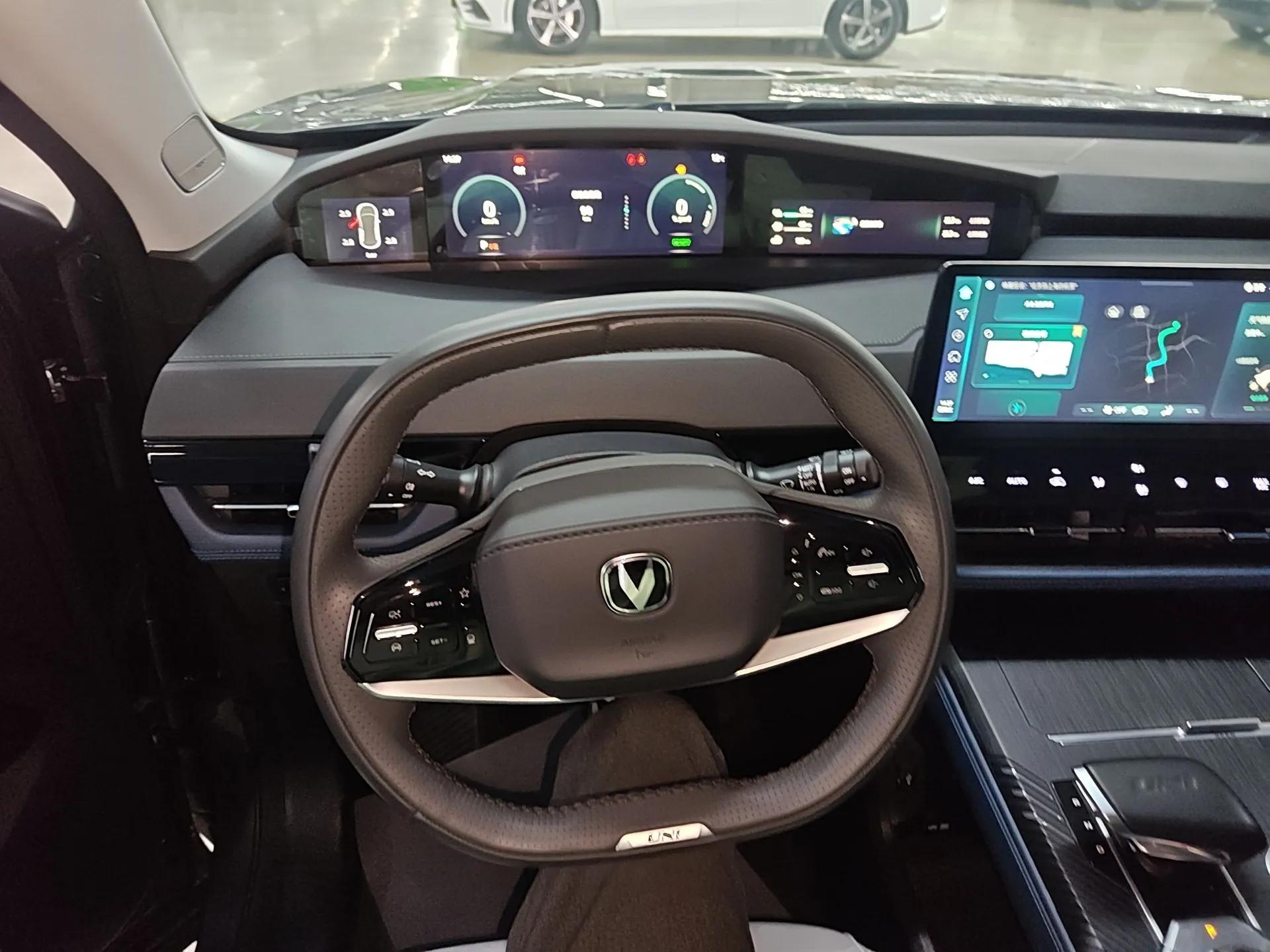 CHANGAN UNI-K iDD 2024 Smart Electric iDD 1.5T 135km Smart Enjoyment Model — миниатюра 14