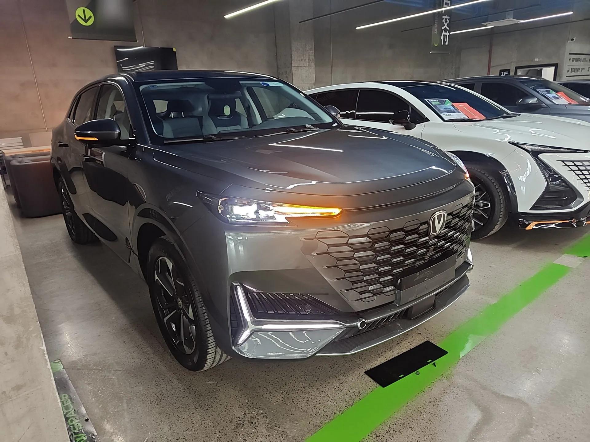 CHANGAN UNI-K iDD 2024 Smart Electric iDD 1.5T 135km Smart Enjoyment Model — миниатюра 3